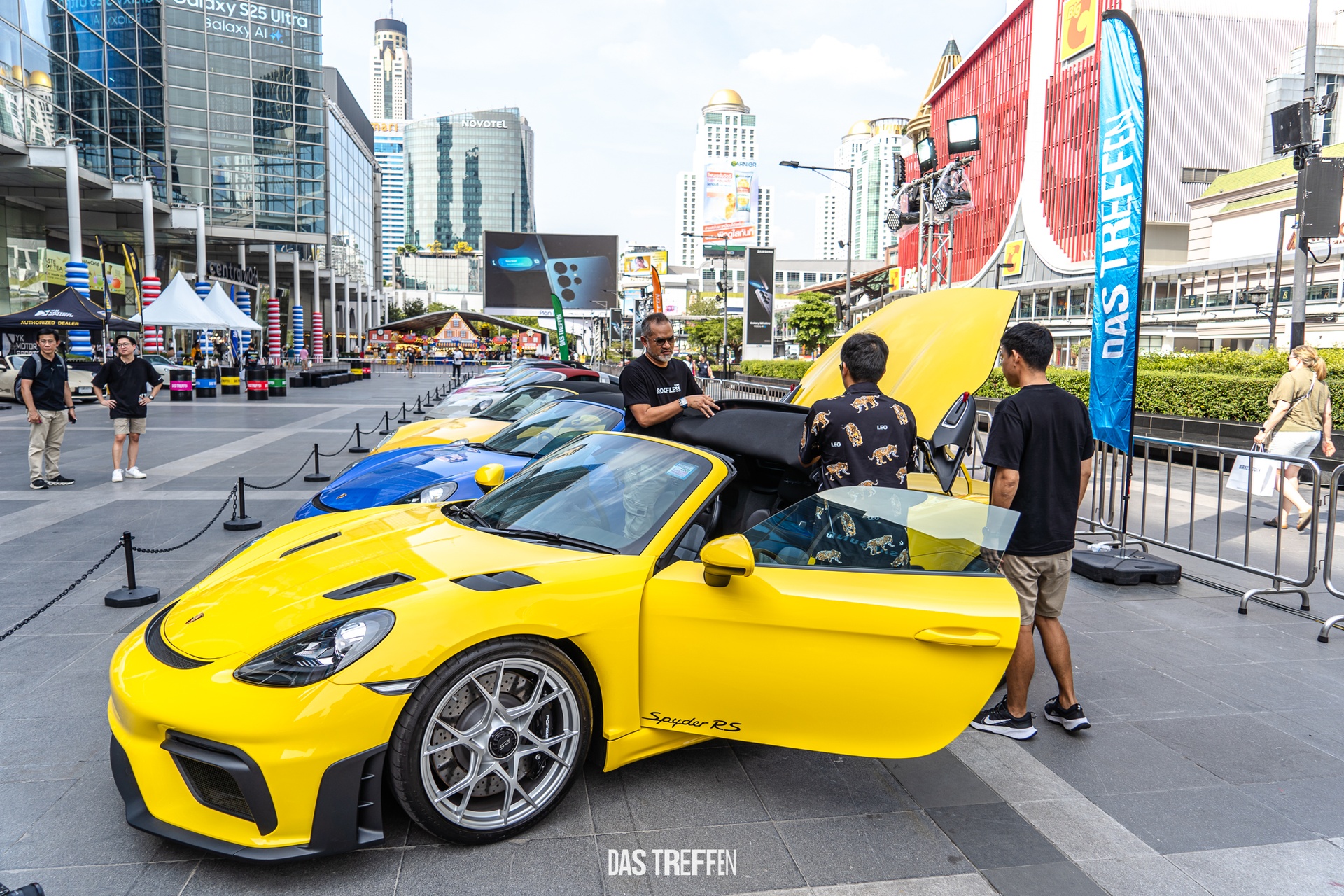 porsche,  mui tran,  thai lan,  Das Treffen,  porsche 911,  911,  cayman,  boxster,  macan,  macan electric,  taycan,  Speedster,  Cabriolet,  Targa,  Spyder anh 11