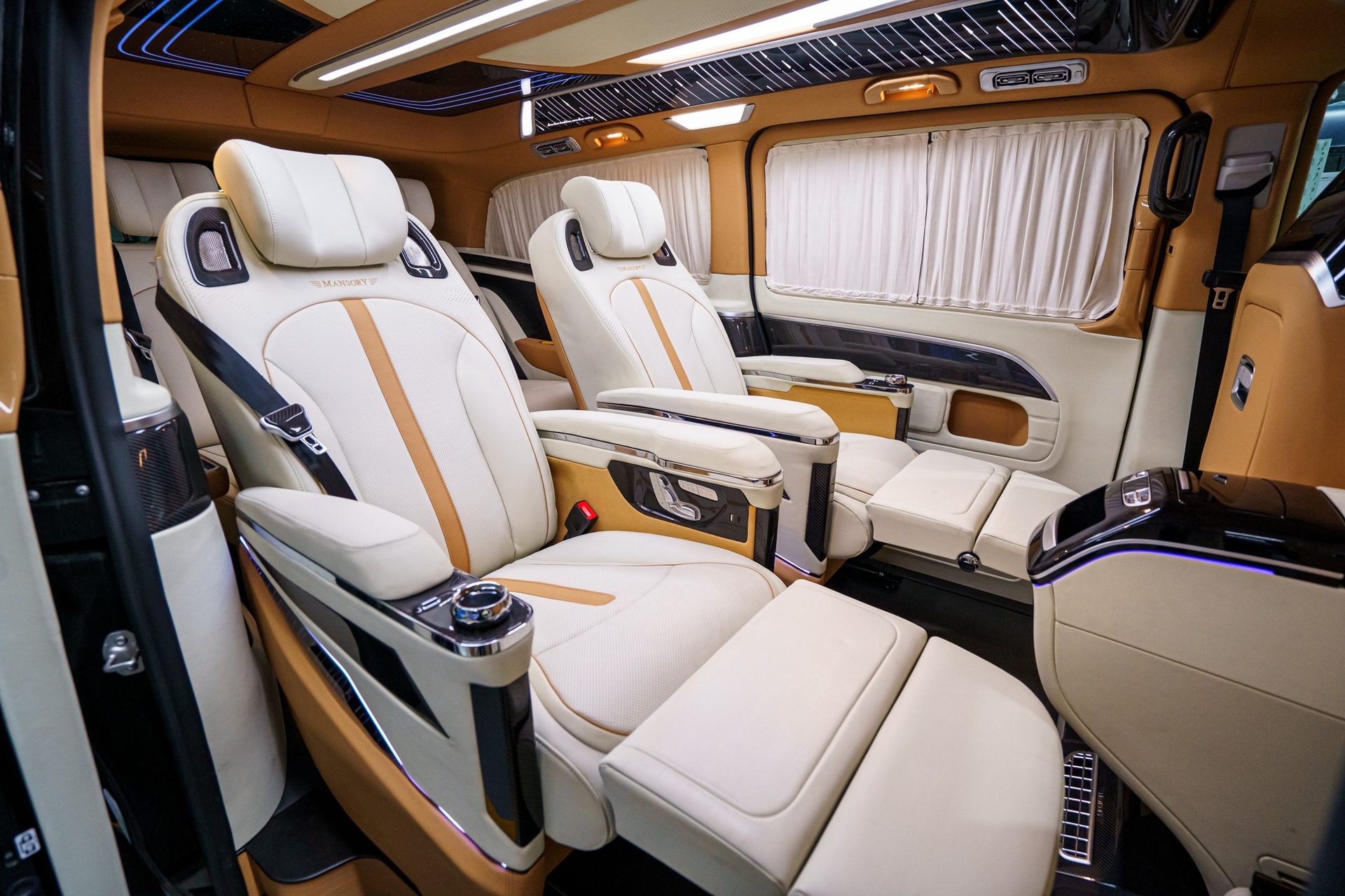 mpv,  xe do,  mansory,  mansory v-class,  trung quoc,  thuong hai,  trien lam oto,  mercedes,  mercedes-benz anh 7