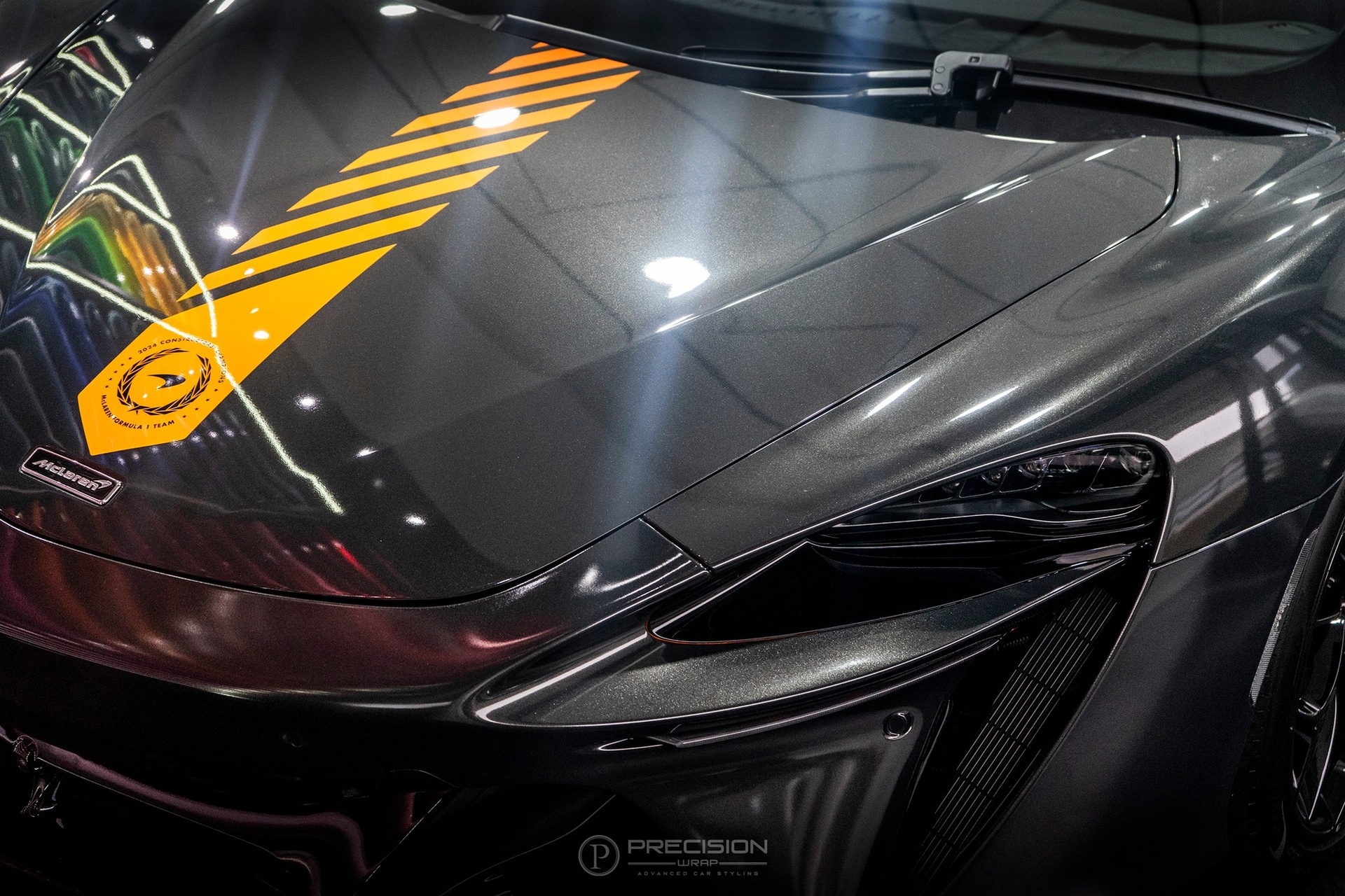 sieu xe,  mclaren,  mclaren artura,  artura,  f1,  mclaren f1,  f1 mclaren,  singapore,  MCL38 Celebration Edition,  artura MCL38 Celebration Edition,  mcl38 anh 9