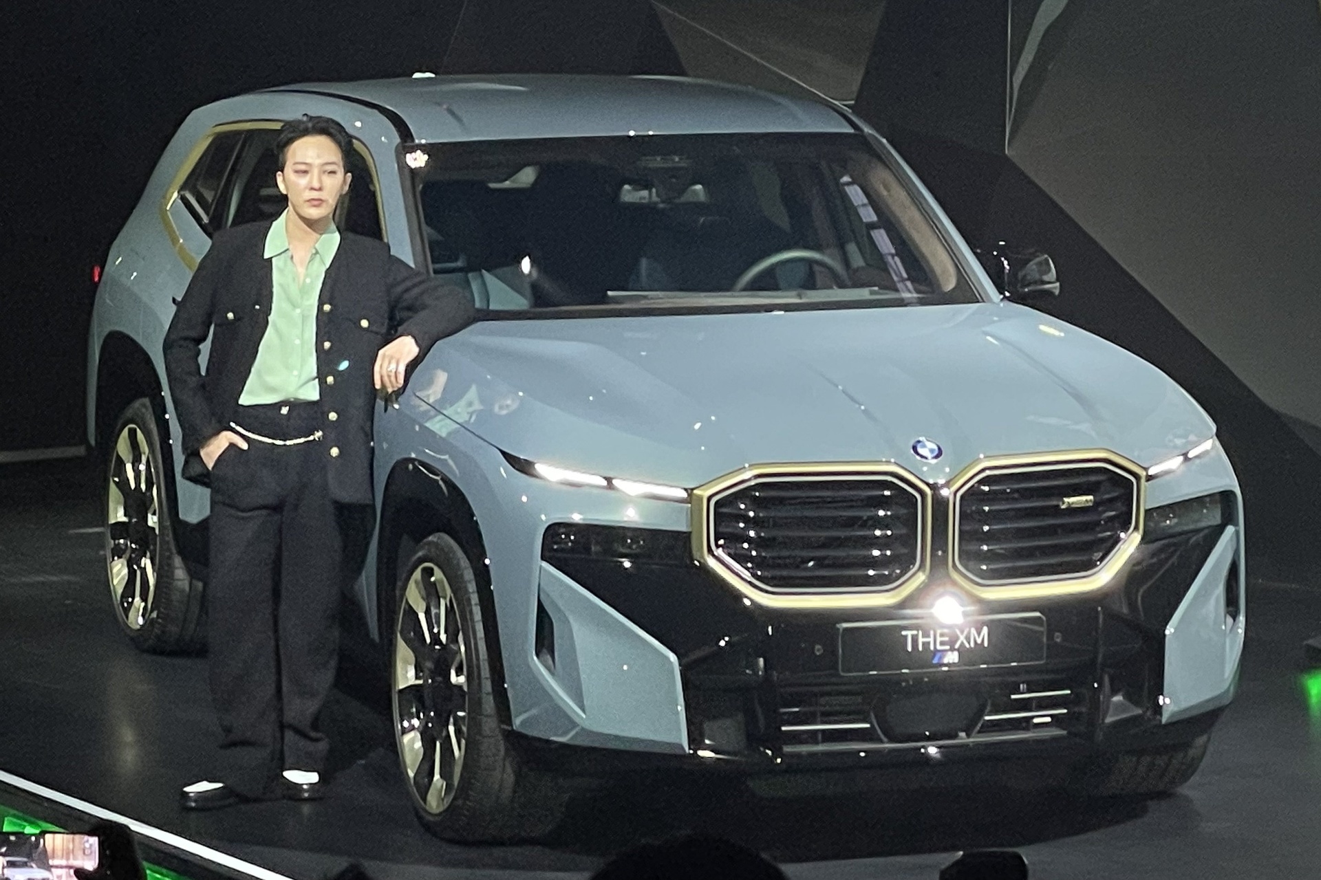 xe sang,  han quoc,  nhap khau,  gangnam,  tang truong,  con sot,  mercedes,  benz,  mercedes-benz,  bmw,  maybach,  mercedes-maybach anh 2