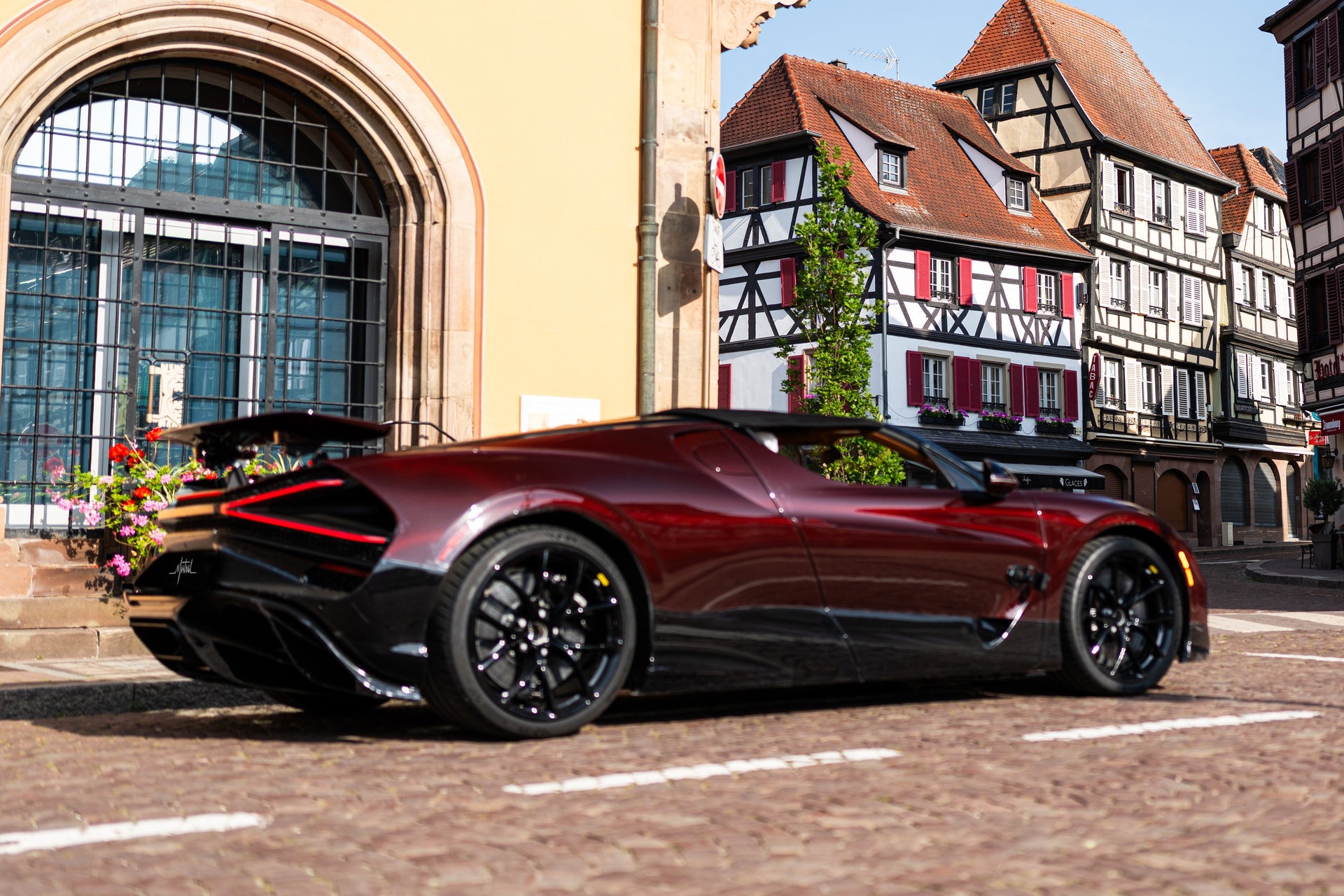 sieu xe,  hypercar,  bugatti,  bugatti w16 mistral,  bugatti mistral,  w16,  thu nghiem,  chiron,  veyron,  tourbillon anh 3