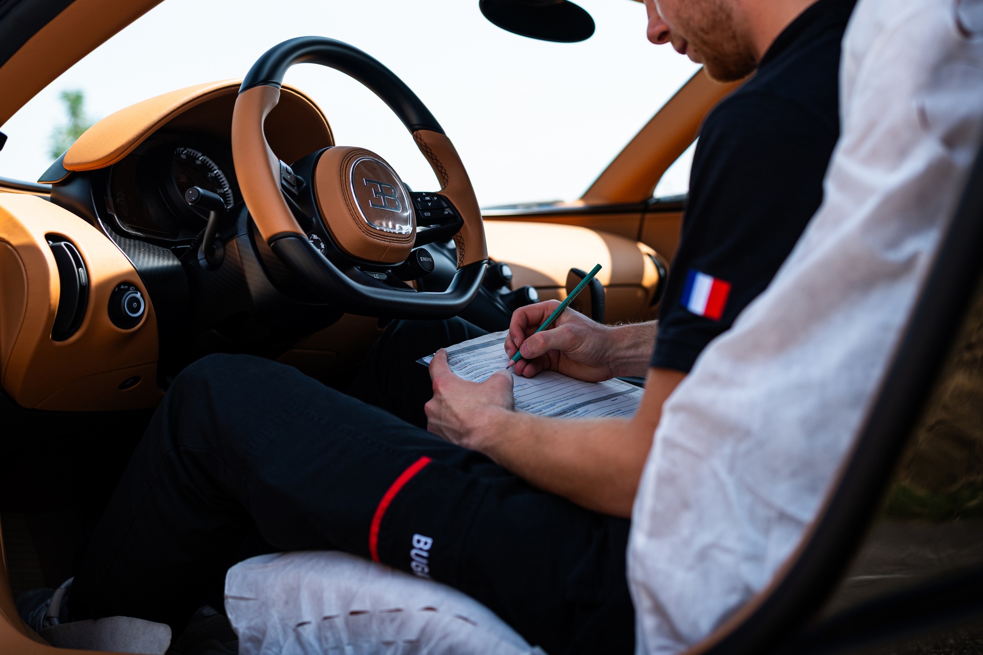 sieu xe,  hypercar,  bugatti,  bugatti w16 mistral,  bugatti mistral,  w16,  thu nghiem,  chiron,  veyron,  tourbillon anh 9