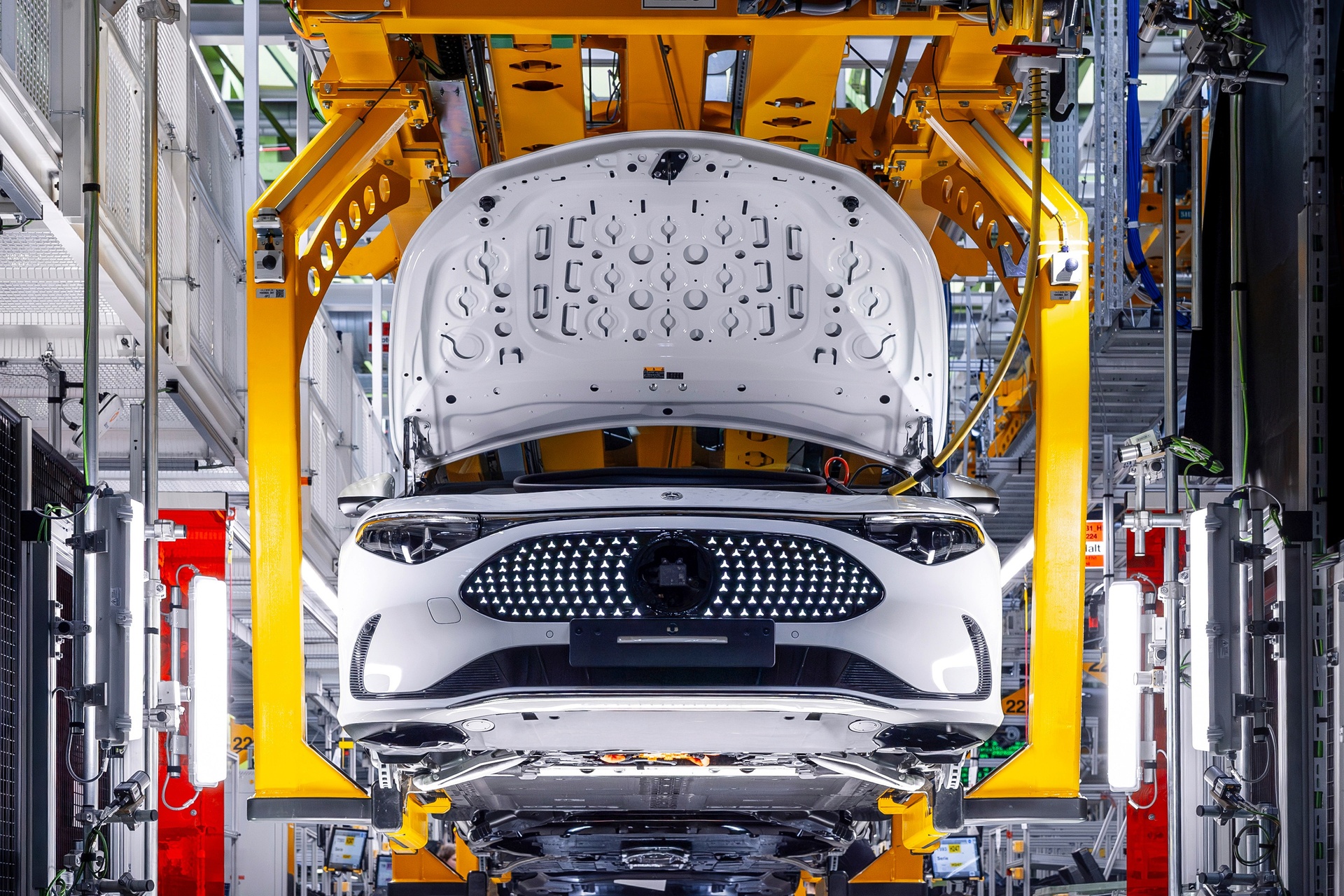 bmw,  mercedes-benz,  dong co,  xe dien,  hybrid,  phev,  mhev,  erev,  hop tac anh 4