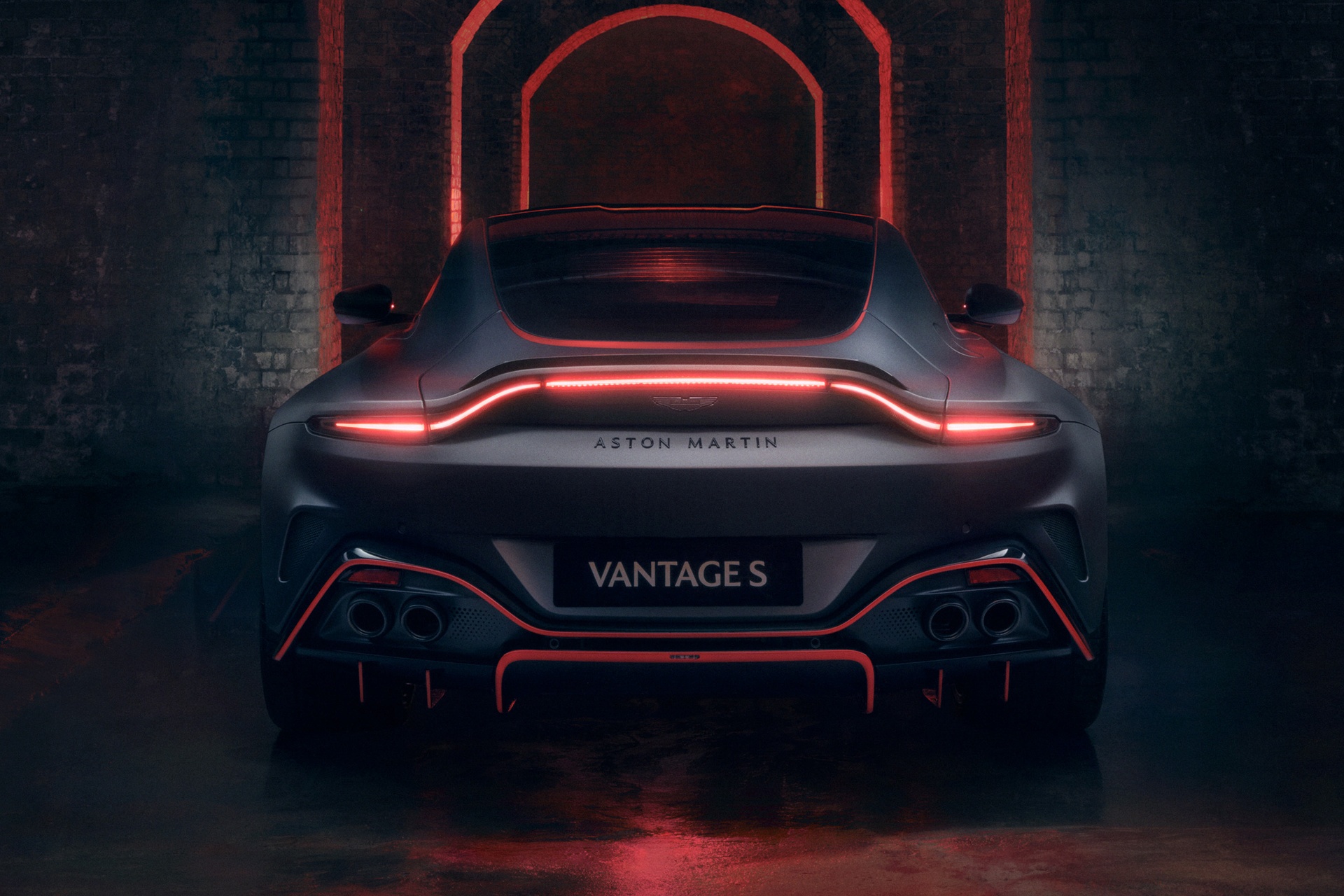 aston martin,  vantage,  vantage s,  aston martin vantage,  aston martin vantage s,  sieu xe,  v8,  Goodwood Festival of Speed anh 6