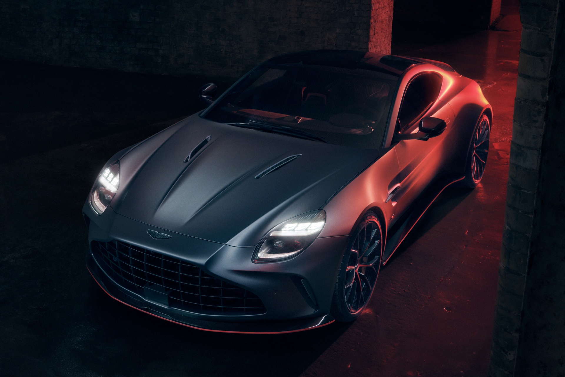 aston martin,  vantage,  vantage s,  aston martin vantage,  aston martin vantage s,  sieu xe,  v8,  Goodwood Festival of Speed anh 11
