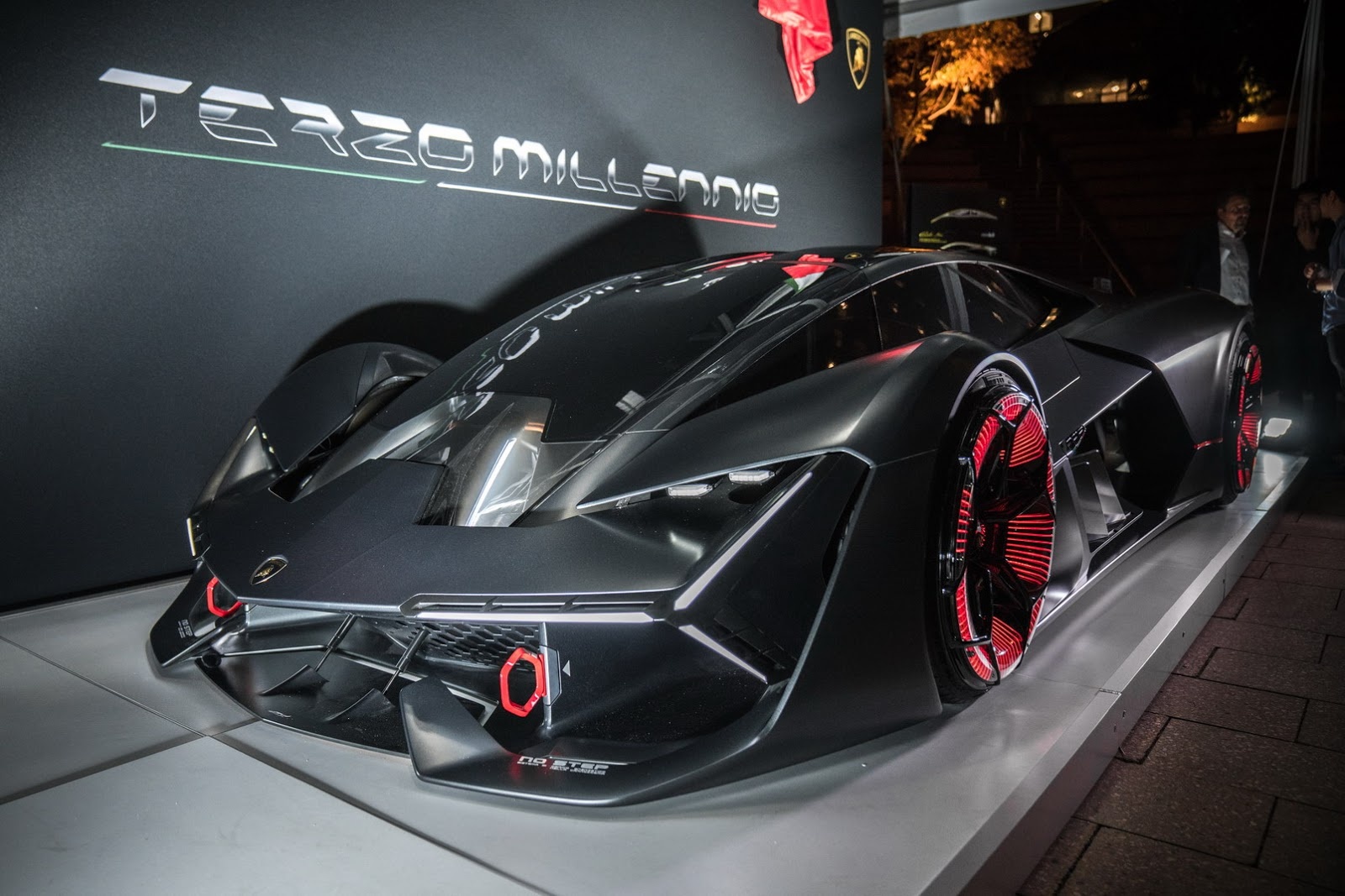 sieu xe,  xe dien,  ev,  sieu xe dien,  pagani,  koenigsegg,  porsche,  mission x,  bentley,  lamborghini anh 5