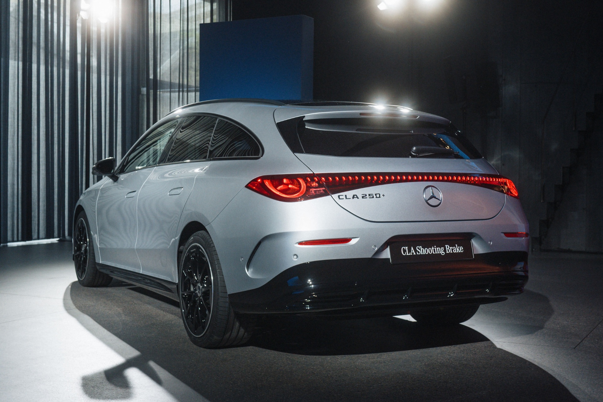 xe dien,  ev,  eq,  mercedes,  mercedes-benz,  cla,  cla shooting brake,  cla shooting brake eq anh 2