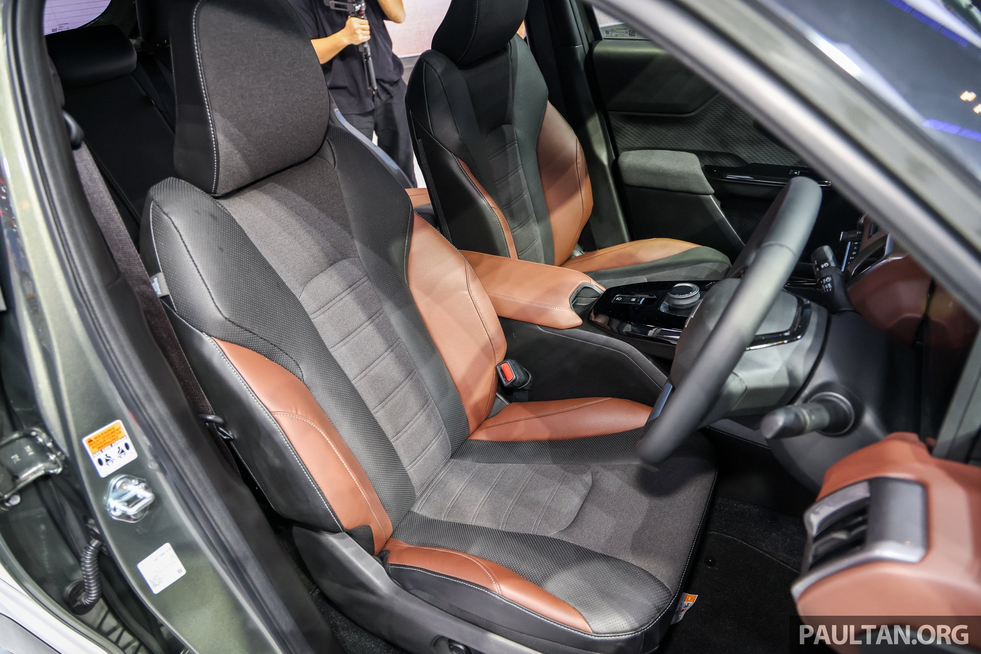 suzuki,  e Vitara,  suzuki e Vitara,  suv,  suv hang b,  hang b,  Heartech-e,  Toyota Urban Cruiser,  Toyota,  Urban Cruiser anh 6