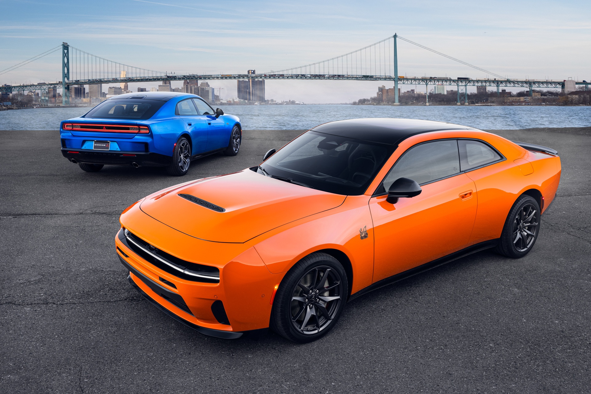 Sau bản thuần điện, Dodge Charger trình làng phiên bản động cơ đốt trong mạnh mẽ