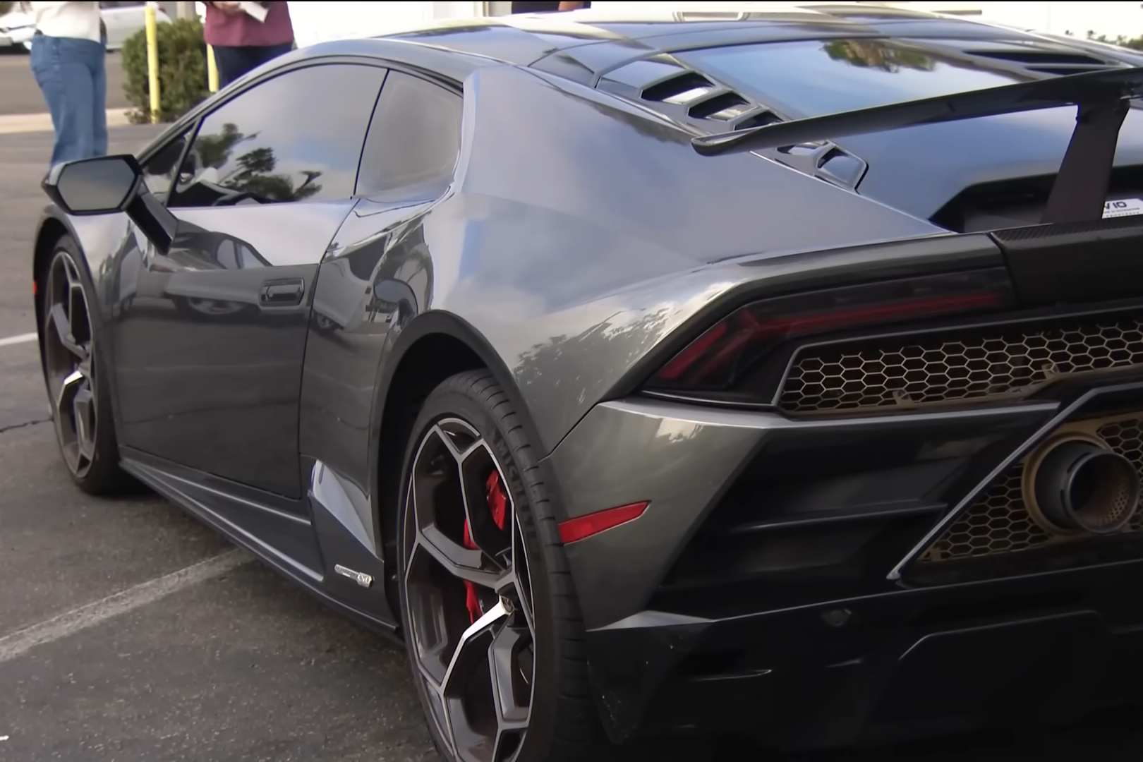 Lamborghini Huracan Evo RWD,  Huracan LP 580-2,  Lamborghini Huracan,  huracan,  sieu xe,  danh cap,  an cap,  toi pham,  california,  lamborghini anh 7