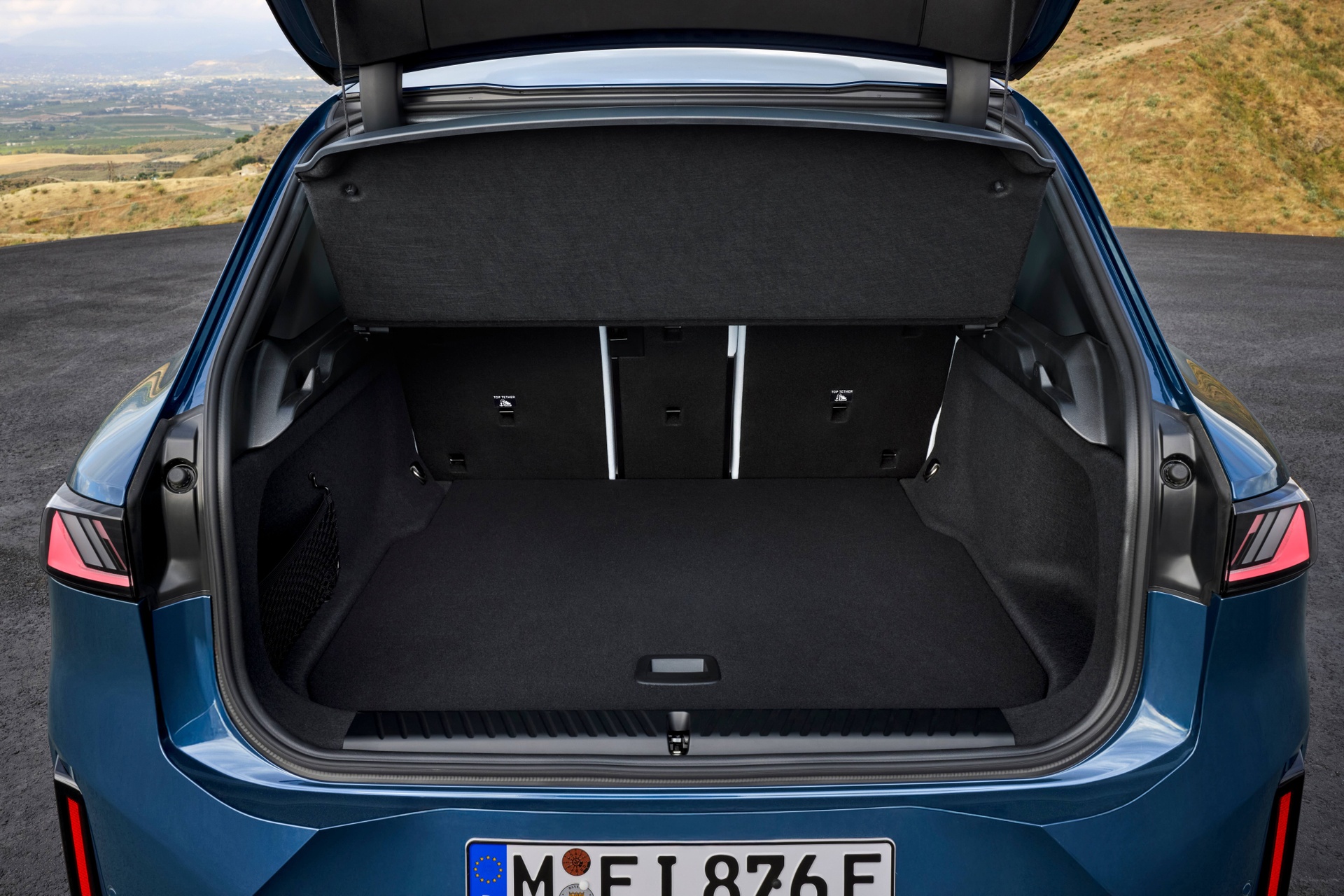 xe dien,  ev,  Neue Klasse,  bmw,  bmw ix3,  ix3,  ix3 the he moi,  suv,  bmw x3,  x3 anh 14