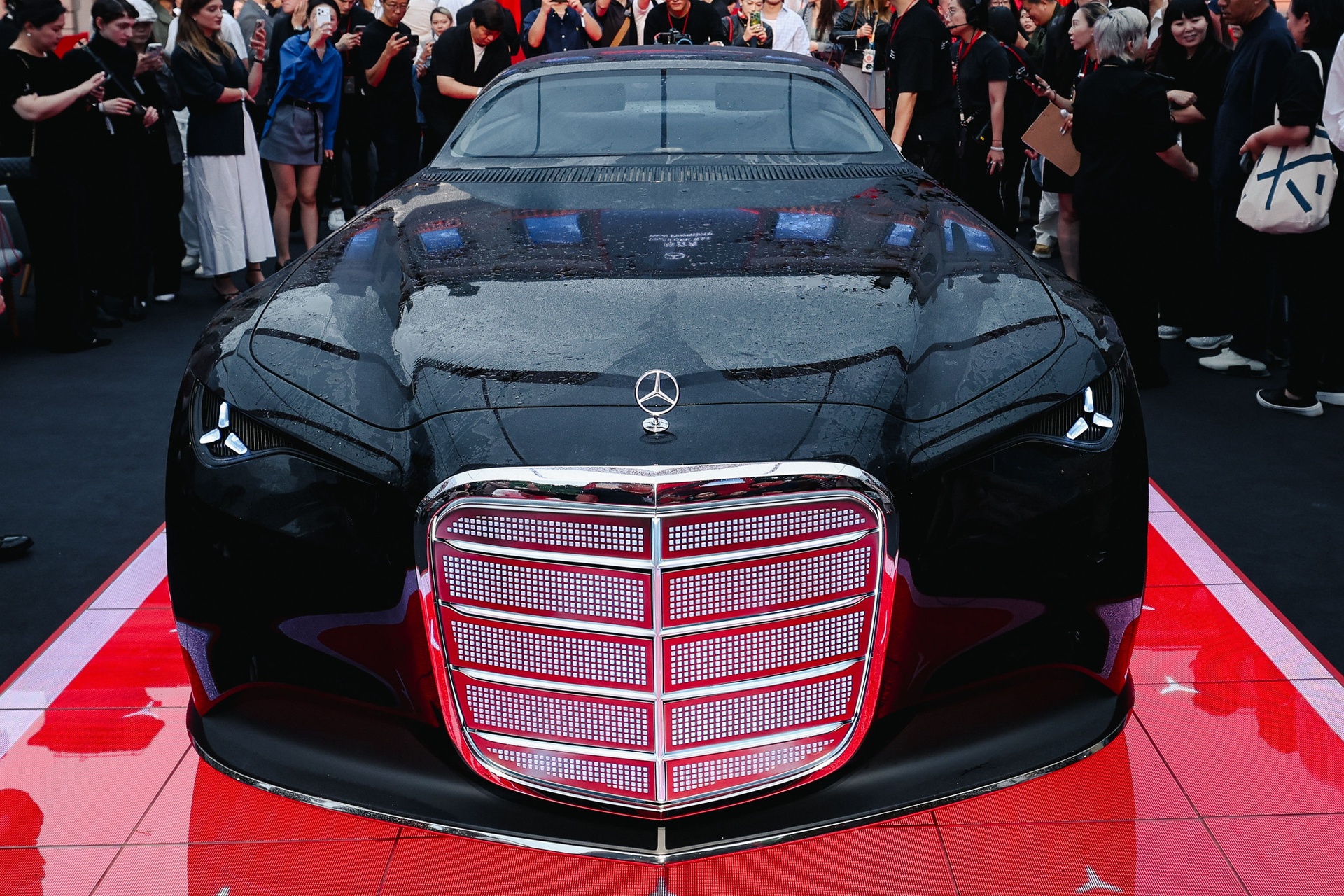 Mercedes-Benz Vision Iconic,  Mercedes-Benz,  Vision Iconic,  concept,  thuong hai,  trung quoc,  tuan le thoi trang,  xe dien,  ev,  tu lai,  tri tue nhan tao,  ai anh 11