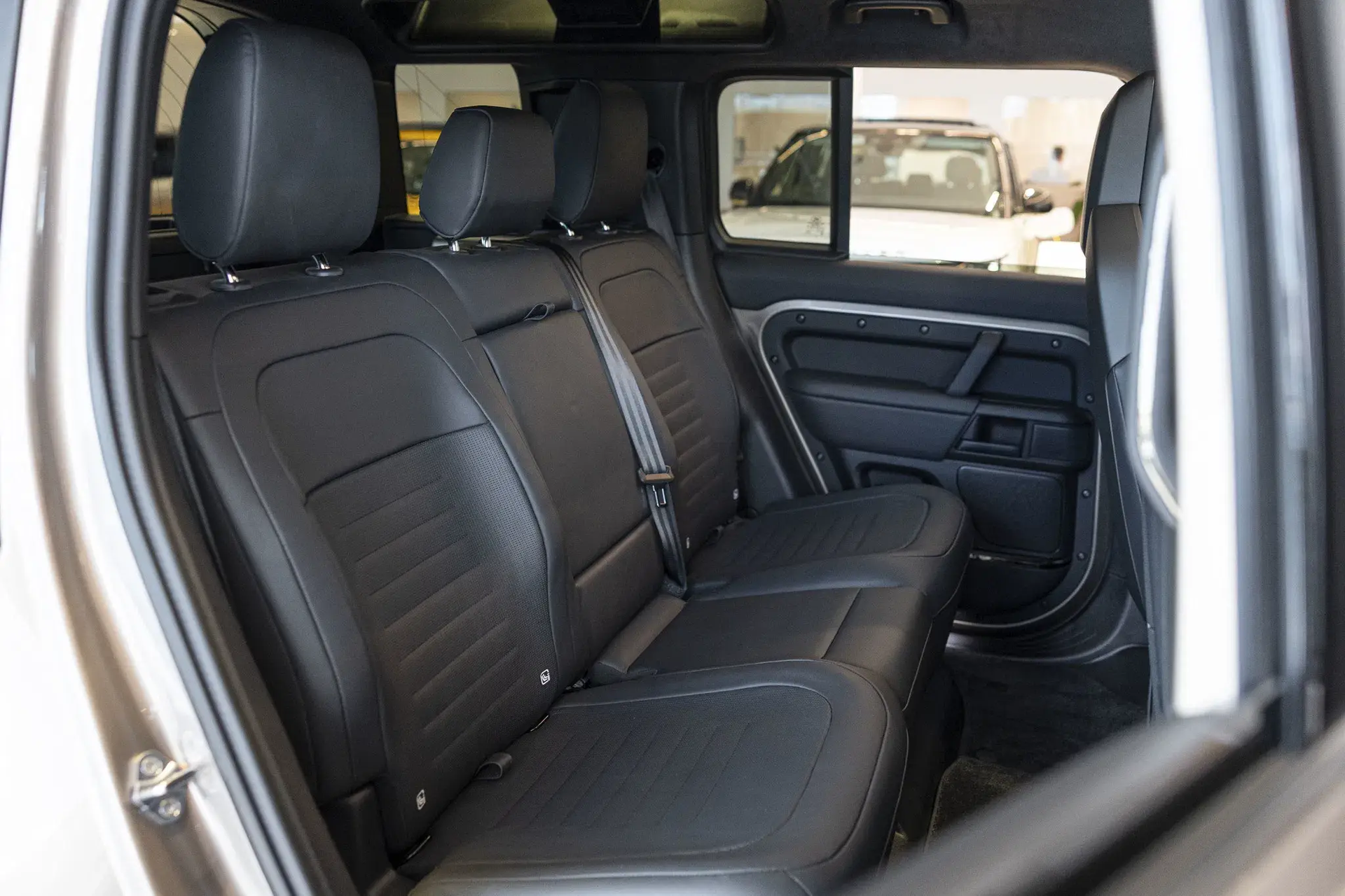 defender octa, defender, suv, hiệu năng cao, land rover ảnh 10 defender octa, defender, suv, hieu nang cao, land rover anh 10