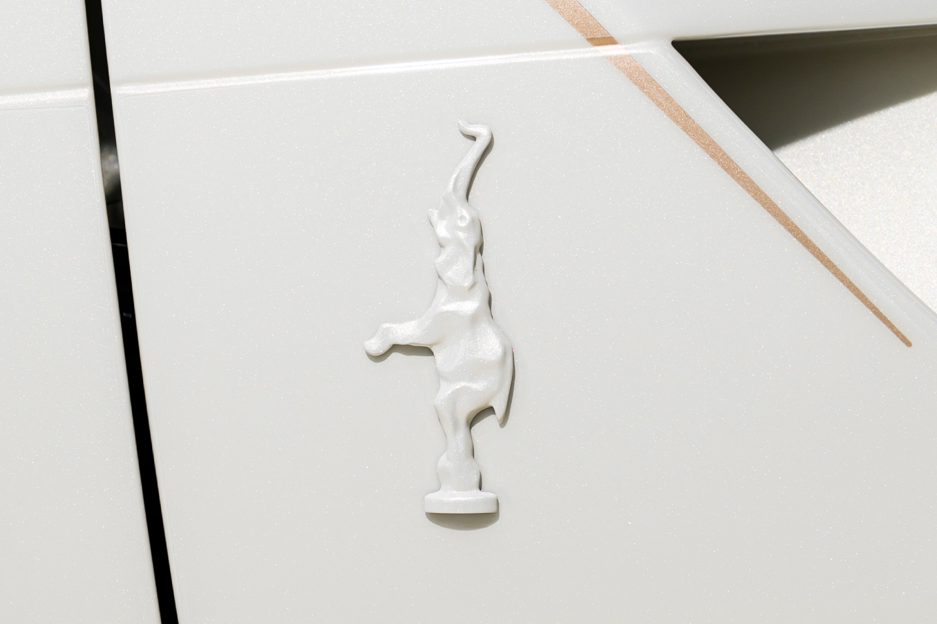 Bugatti,  W16 Mistral,  La Perle Rare,  Bugatti W16 Mistral,  sieu xe,  canada,  hypercar,  dai gia anh 5