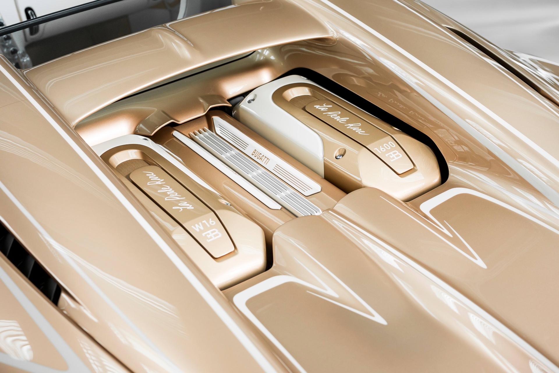 Bugatti,  W16 Mistral,  La Perle Rare,  Bugatti W16 Mistral,  sieu xe,  canada,  hypercar,  dai gia anh 11