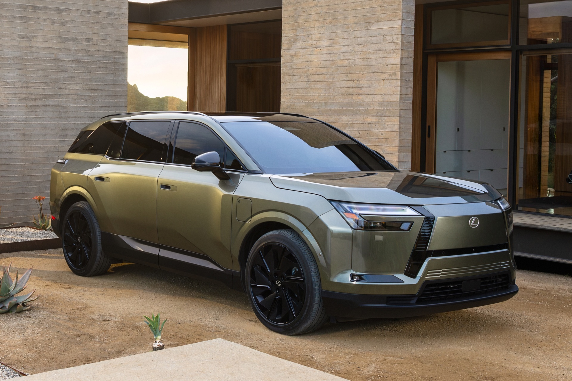 lexus tz,  toyota,  lexus,  tz,  xe dien,  lexus lfa,  lfa,  lx,  lexus lx,  nhat ban,  sieu xe,  ev anh 1