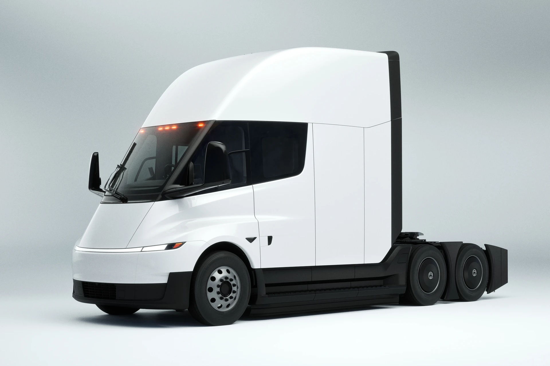 Tesla Semi tiếp tục gây sốt với đơn hàng kỷ lục từ WattEV