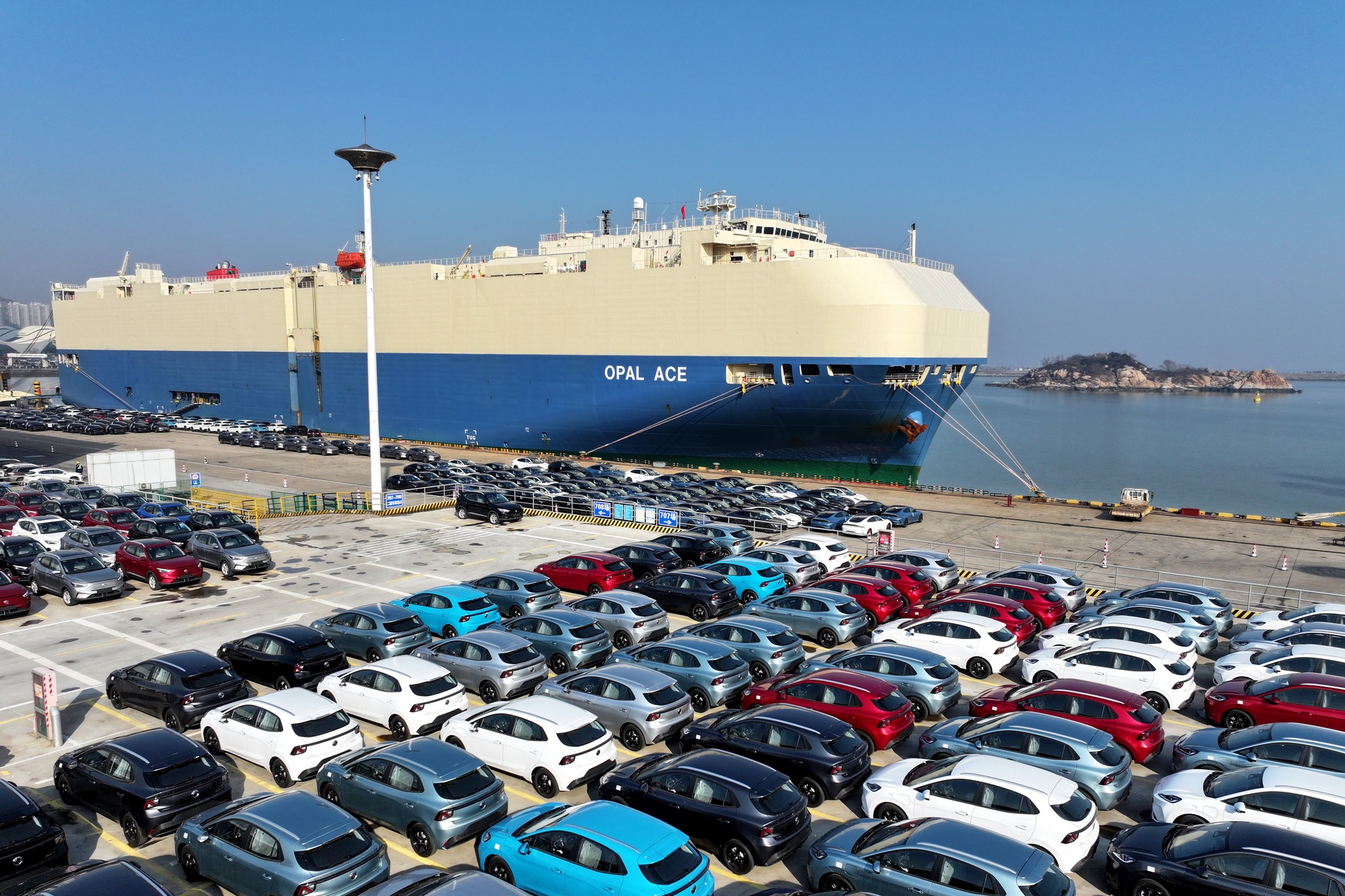 canada,  xe dien,  trung quoc,  thue,  geely,  lotus,  lotus eletre,  ev,  australia anh 2