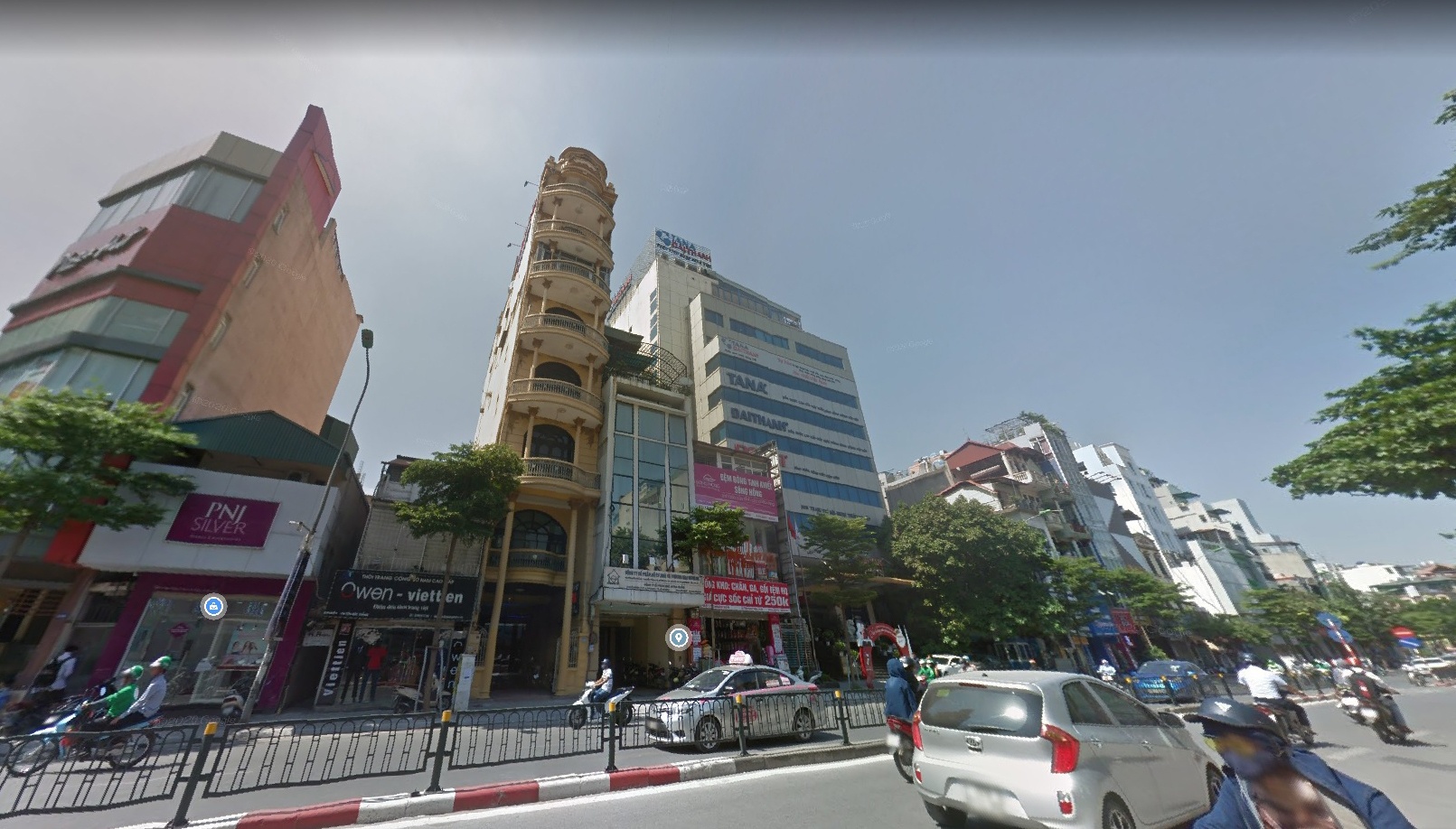 Ngan hang ban nha mat pho Ton Duc Thang anh 1