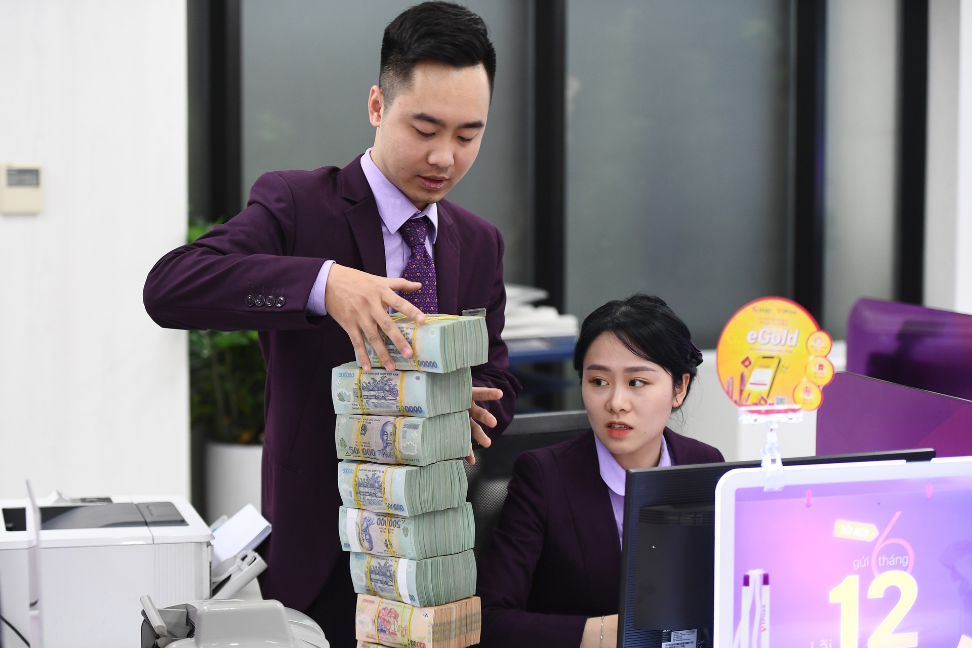 Ngan hang ky vong bom rong gan 550.000 ty dong trong quy I anh 1