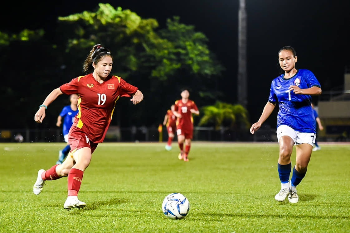 Tuyen nu Viet Nam thang Campuchia 3-0 anh 1