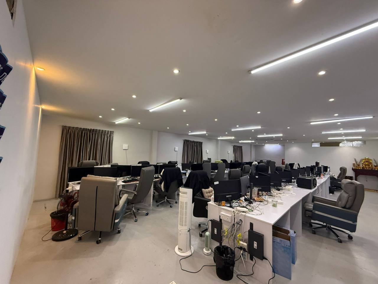 lua dao tai Campuchia,  lua dao truc tuyen,  triet pha hang o anh 2