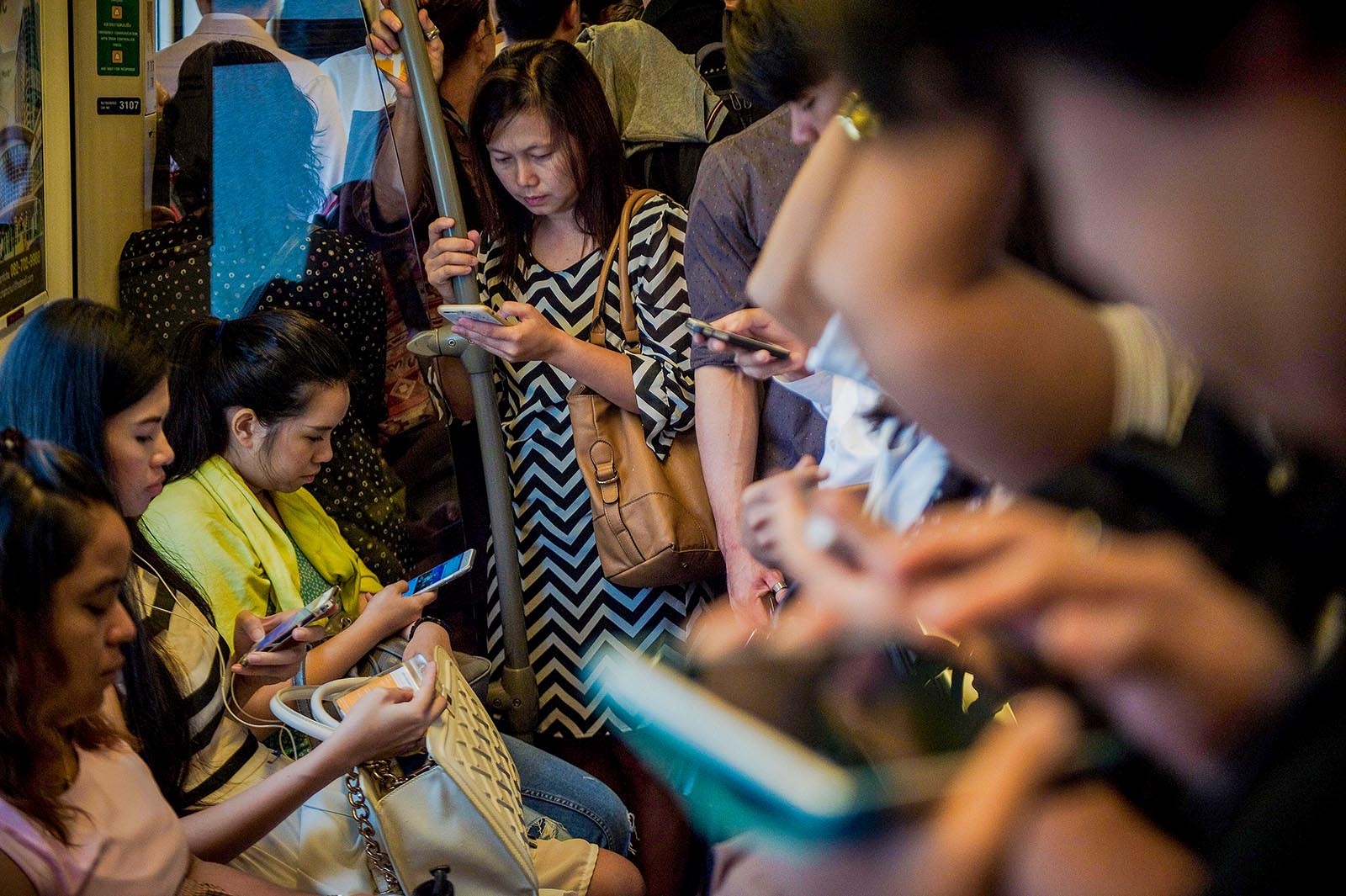 kinh te so,  thuong mai dien tu,  tang truong,  mua sam truc tuyen,  vi dien tu,  startup,  dong nam a,  grab,  IPO anh 1