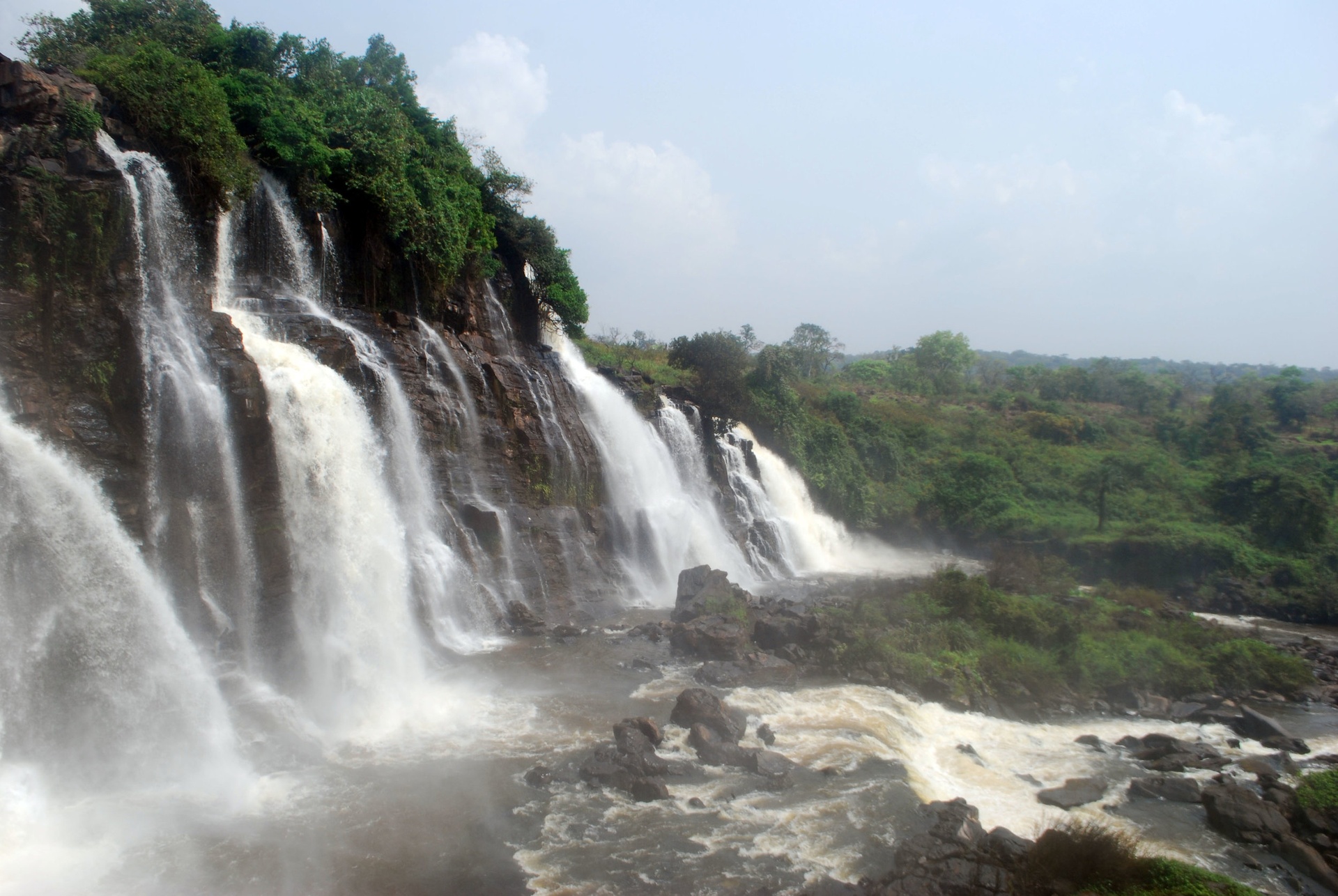 quoc gia kho ghe tham anh 2