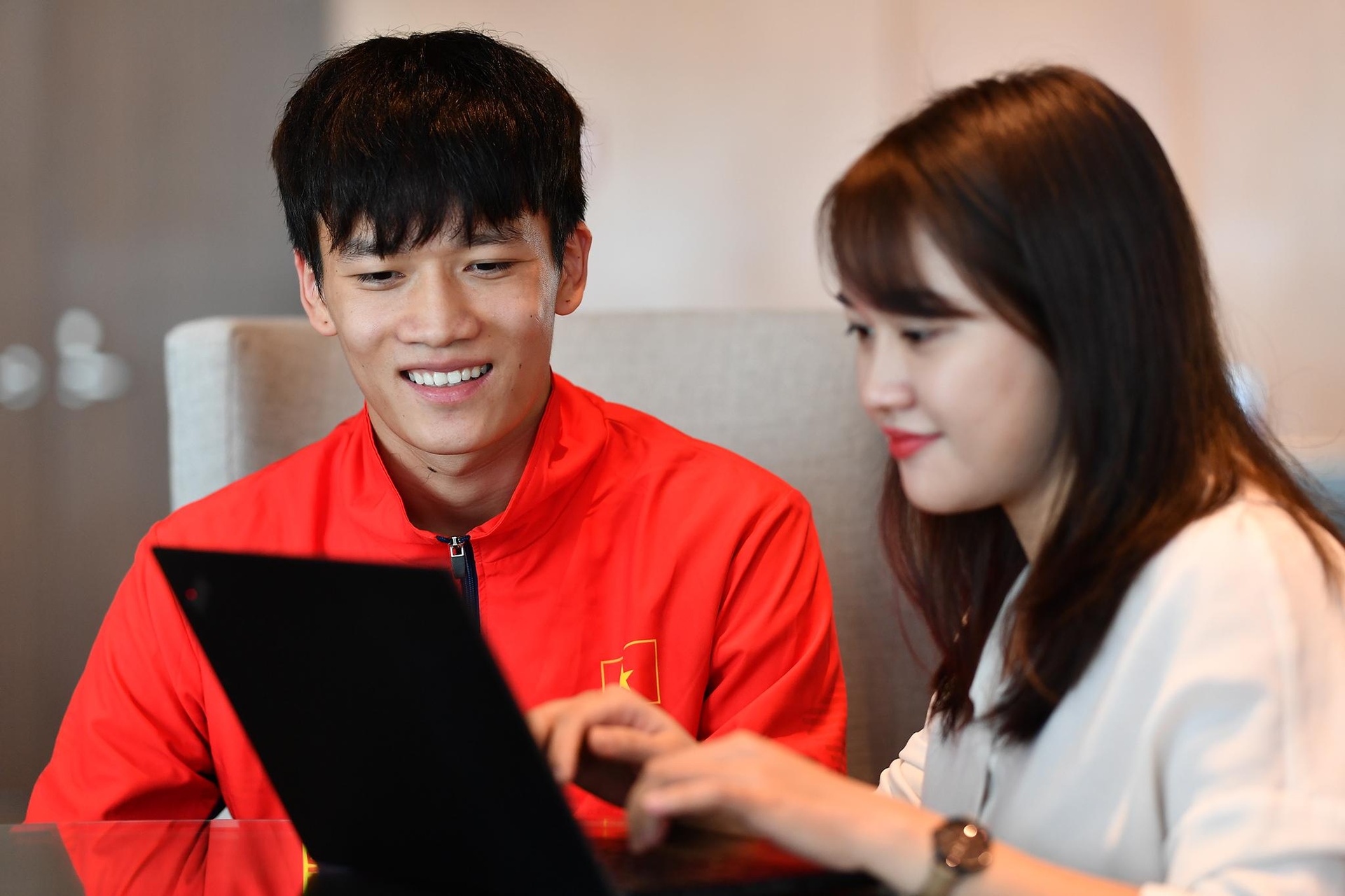 Hung Dung va Hoang Duc giao luu truc tuyen anh 9