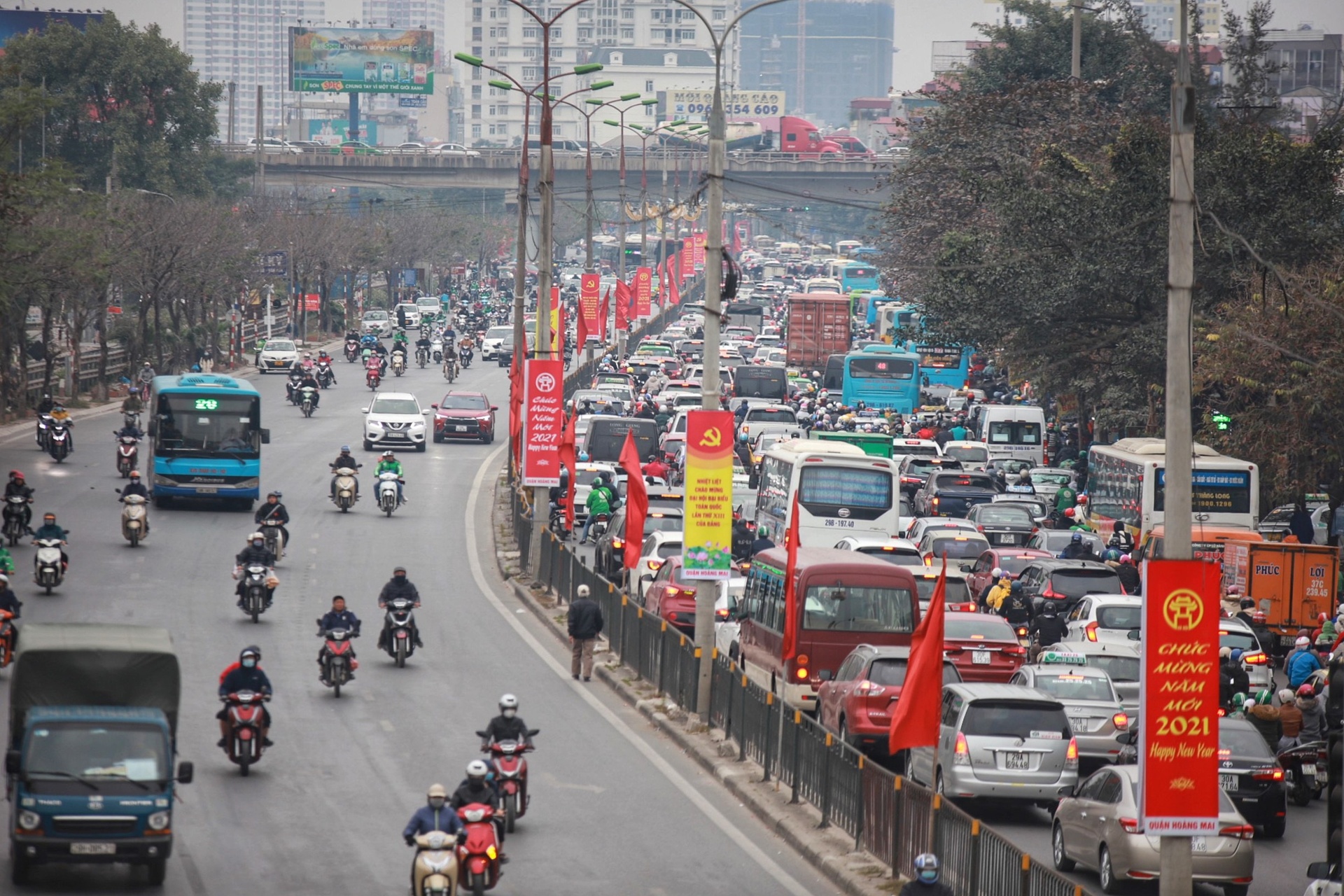 un tac keo dai cua ngo Ha Noi anh 5