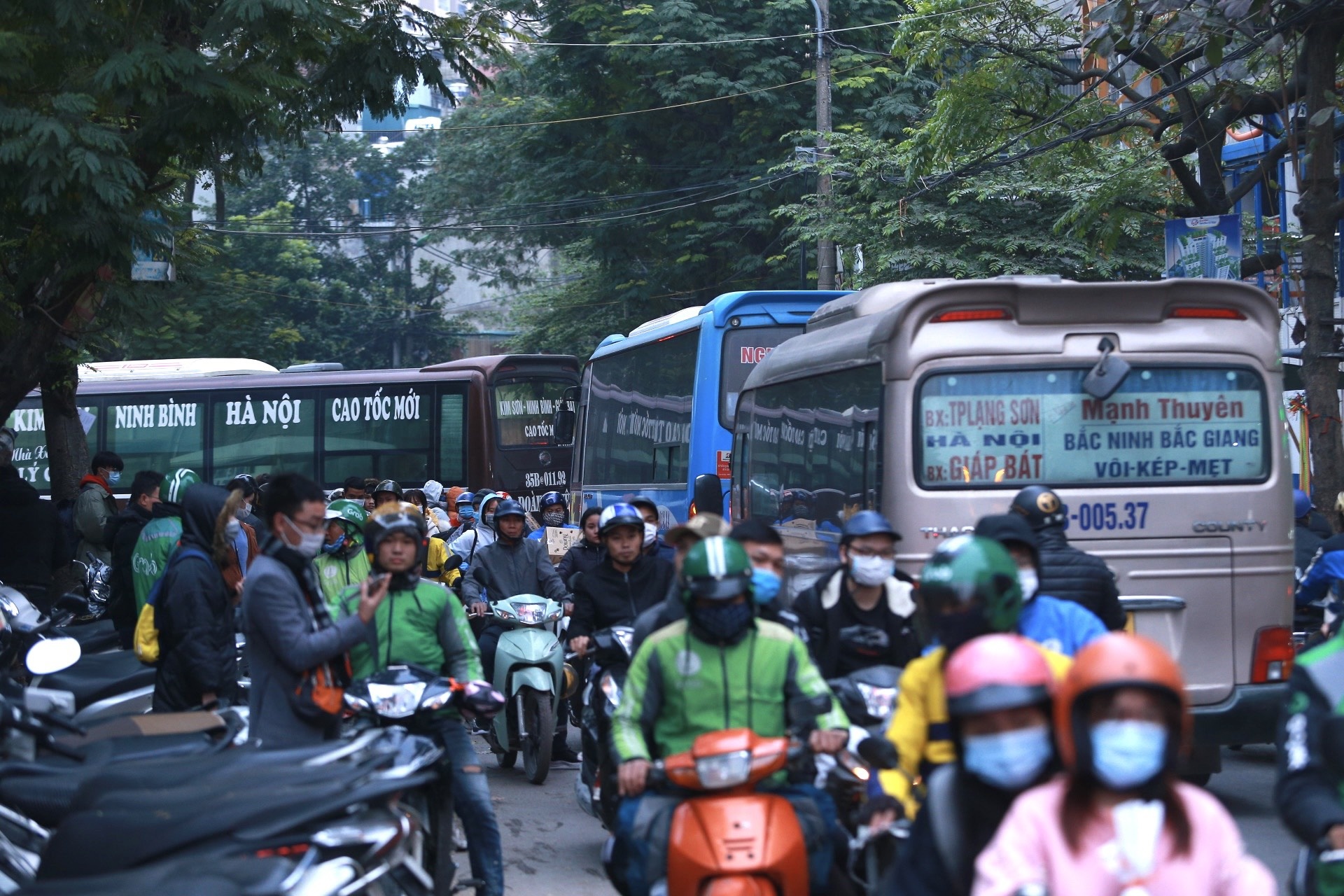 un tac keo dai cua ngo Ha Noi anh 6