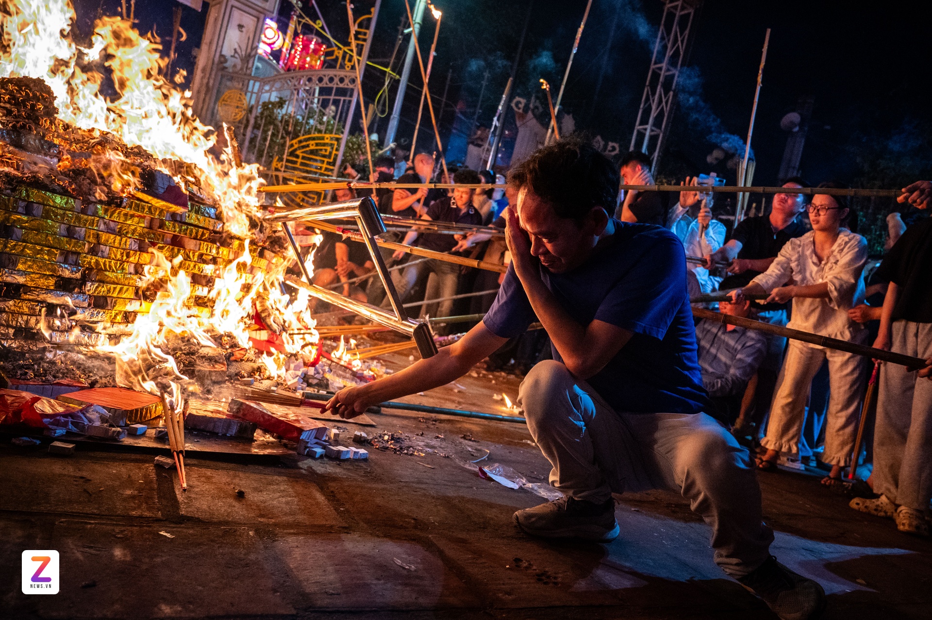 مراسم رژه آتش مقدس، تصویر ۸