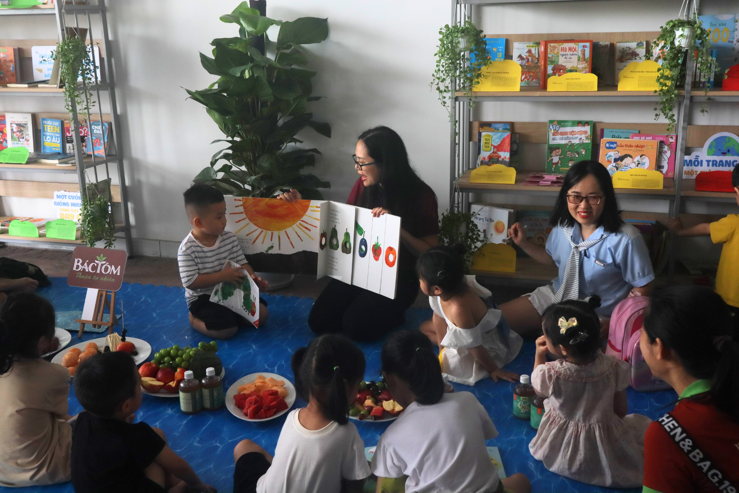 van hoa doc, thu vien sach, cung thieu nhi anh 2