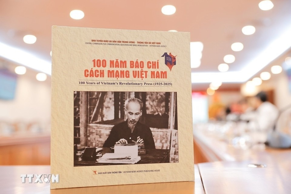 ky niem bao chi, bao chi cach mang, TTXVN, Tong bi thu, sach ky niem, To Lam anh 2