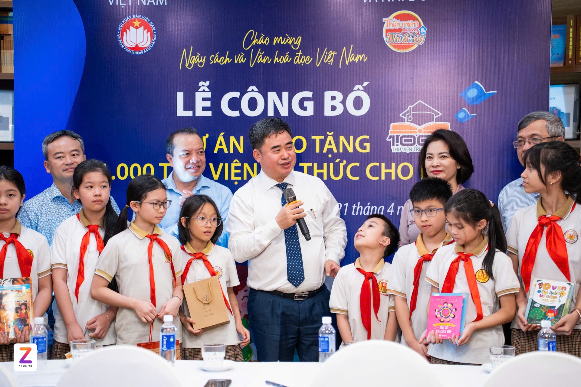 hội xuất bản ảnh 9