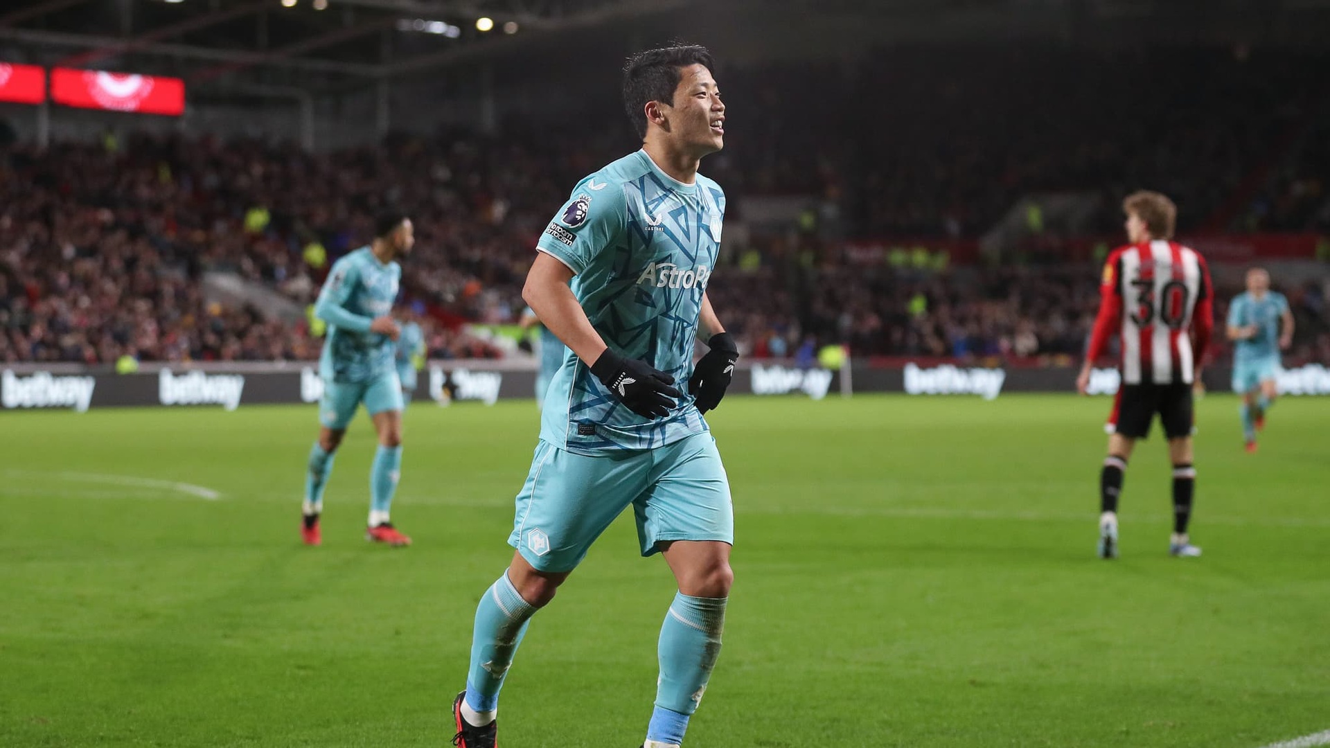 Hwang Hee-chan anh 1