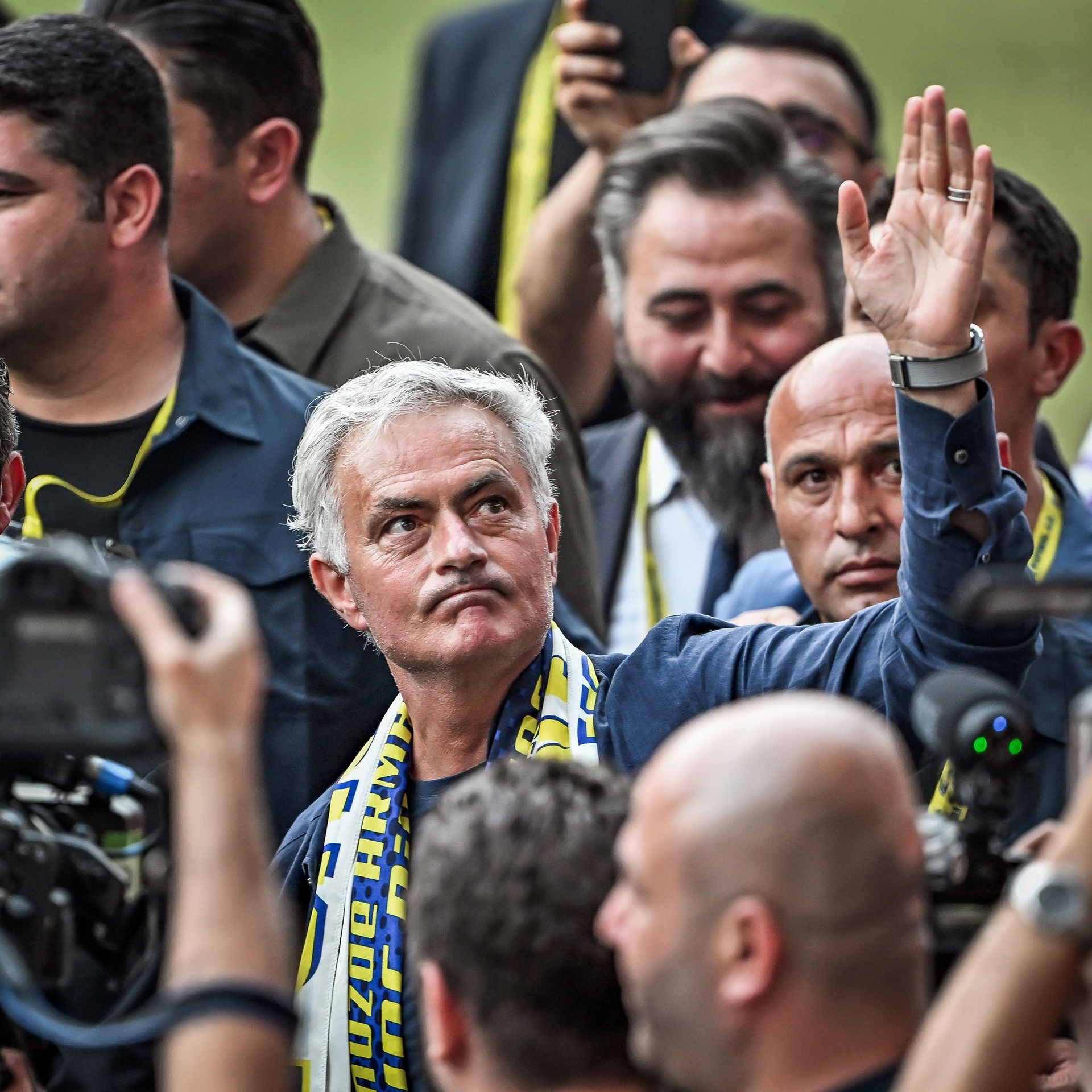 Mourinho sang Fenerbahce anh 5