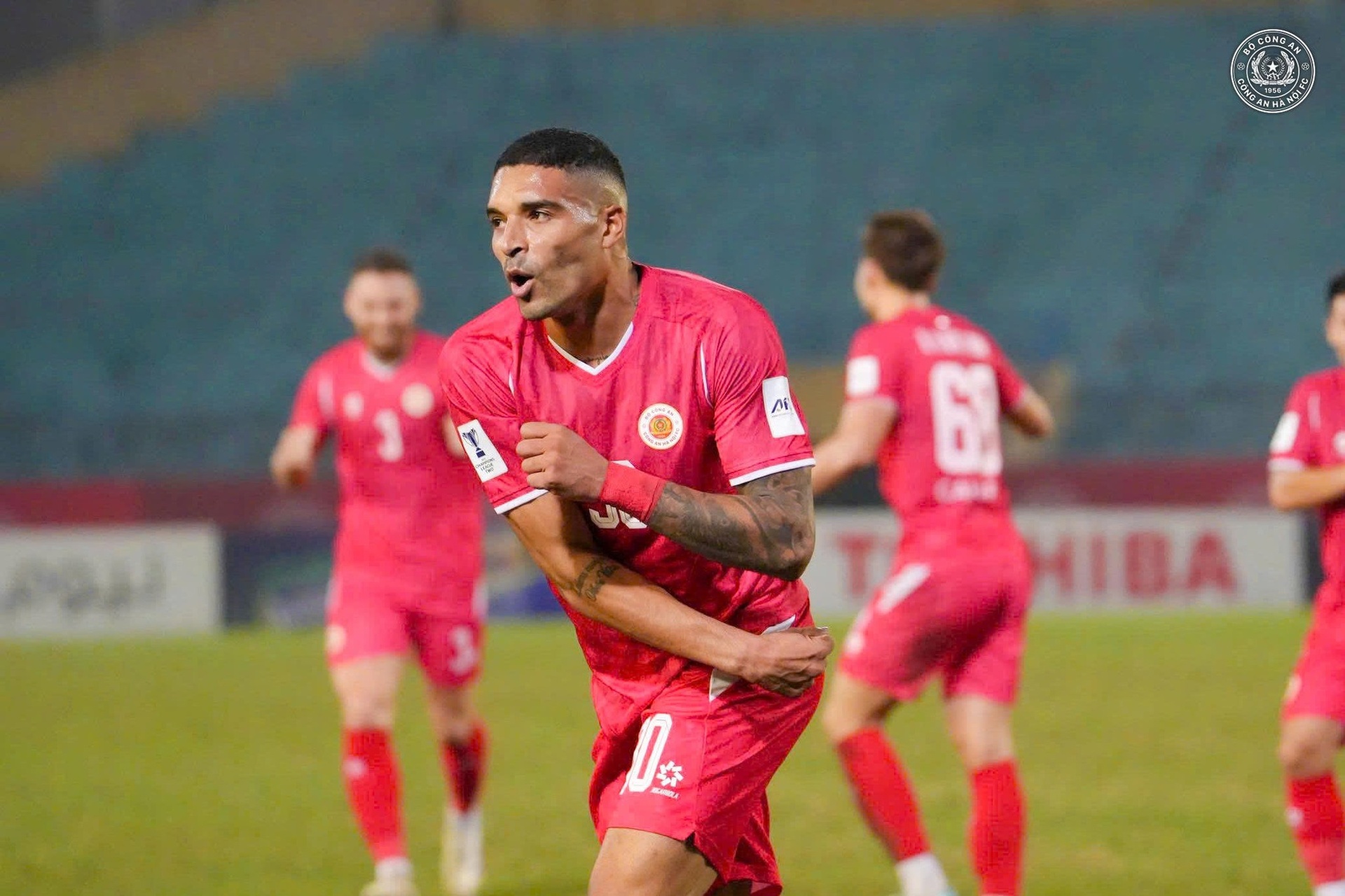 CAHN đặt một chân vào tứ kết AFC Champions League Two
