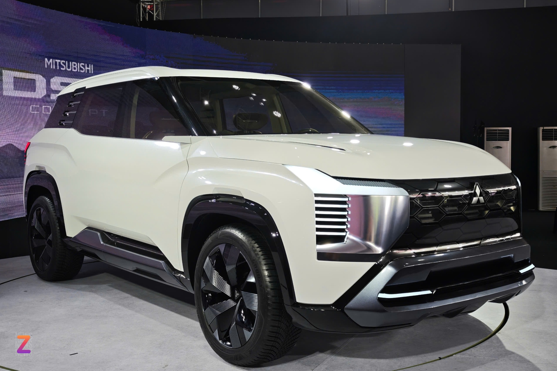 Mitsubishi 7 cho anh 18