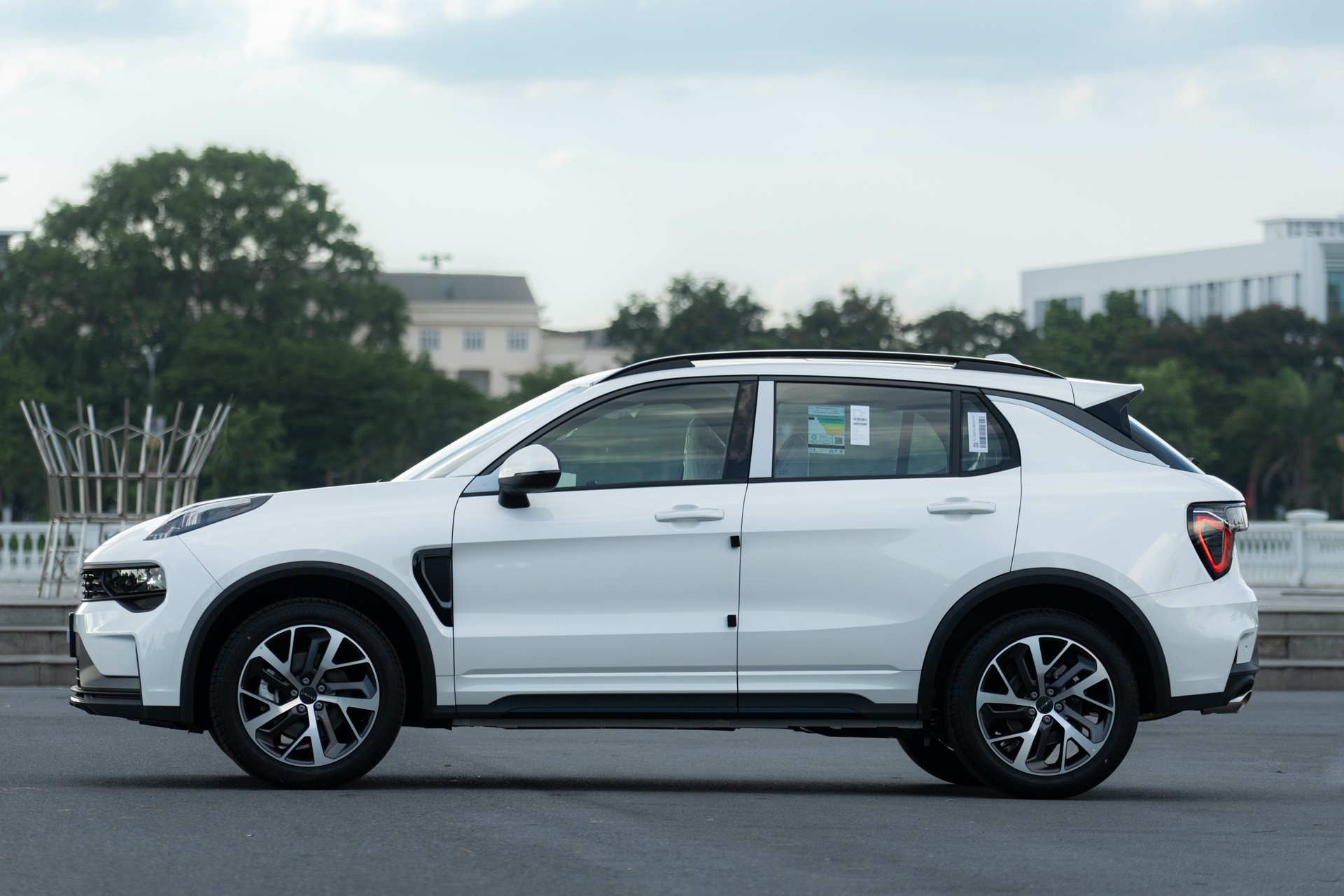 Lynk & Co 01 Hyper anh 2