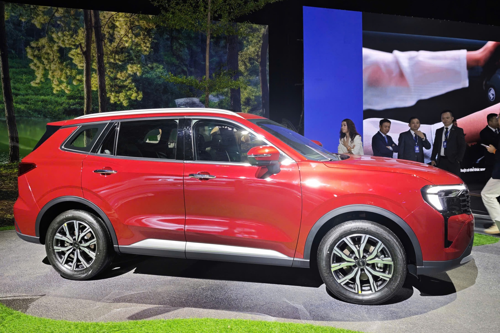 Xe gam cao 800 trieu anh 1