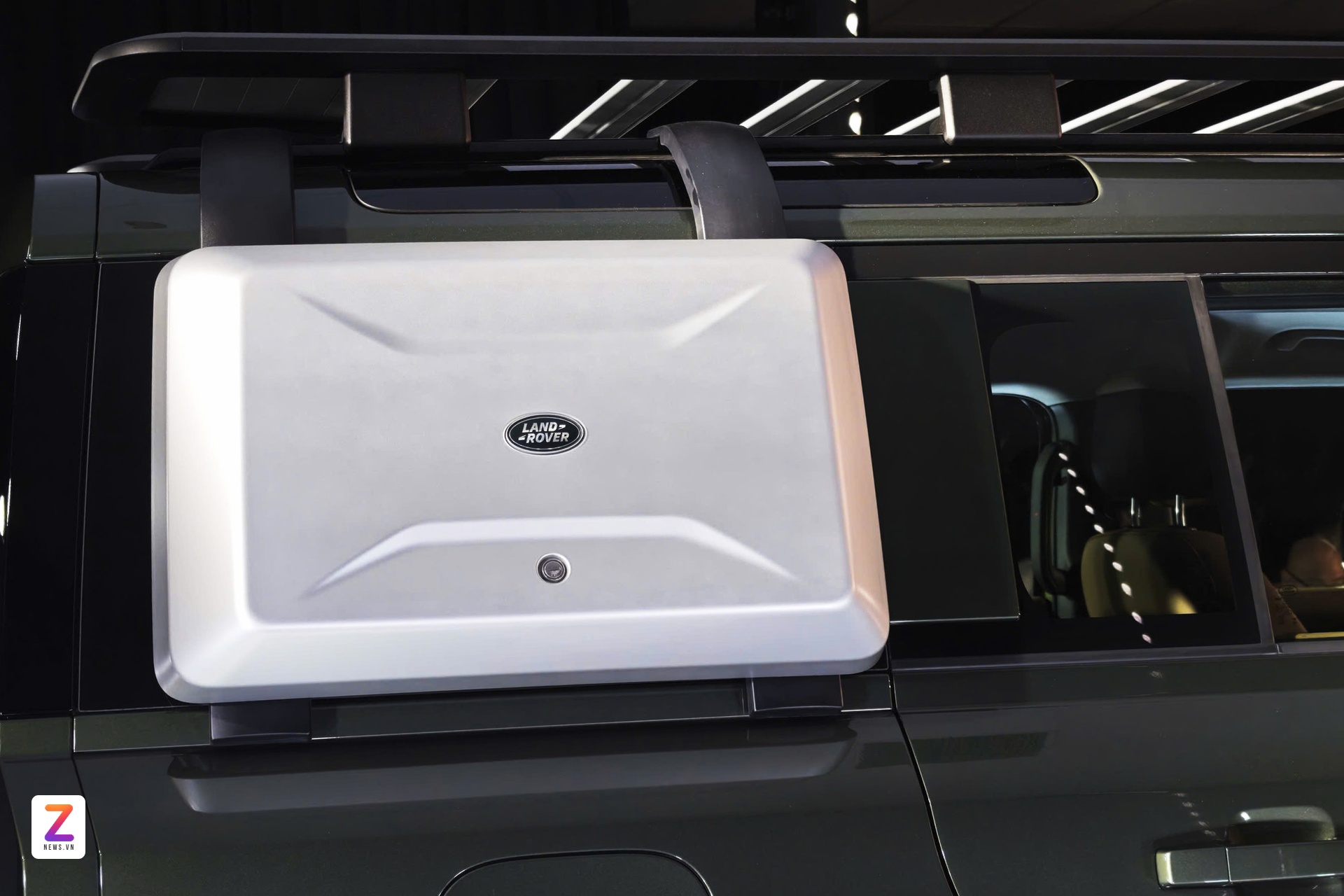 Defender ảnh 4 Defender anh 4