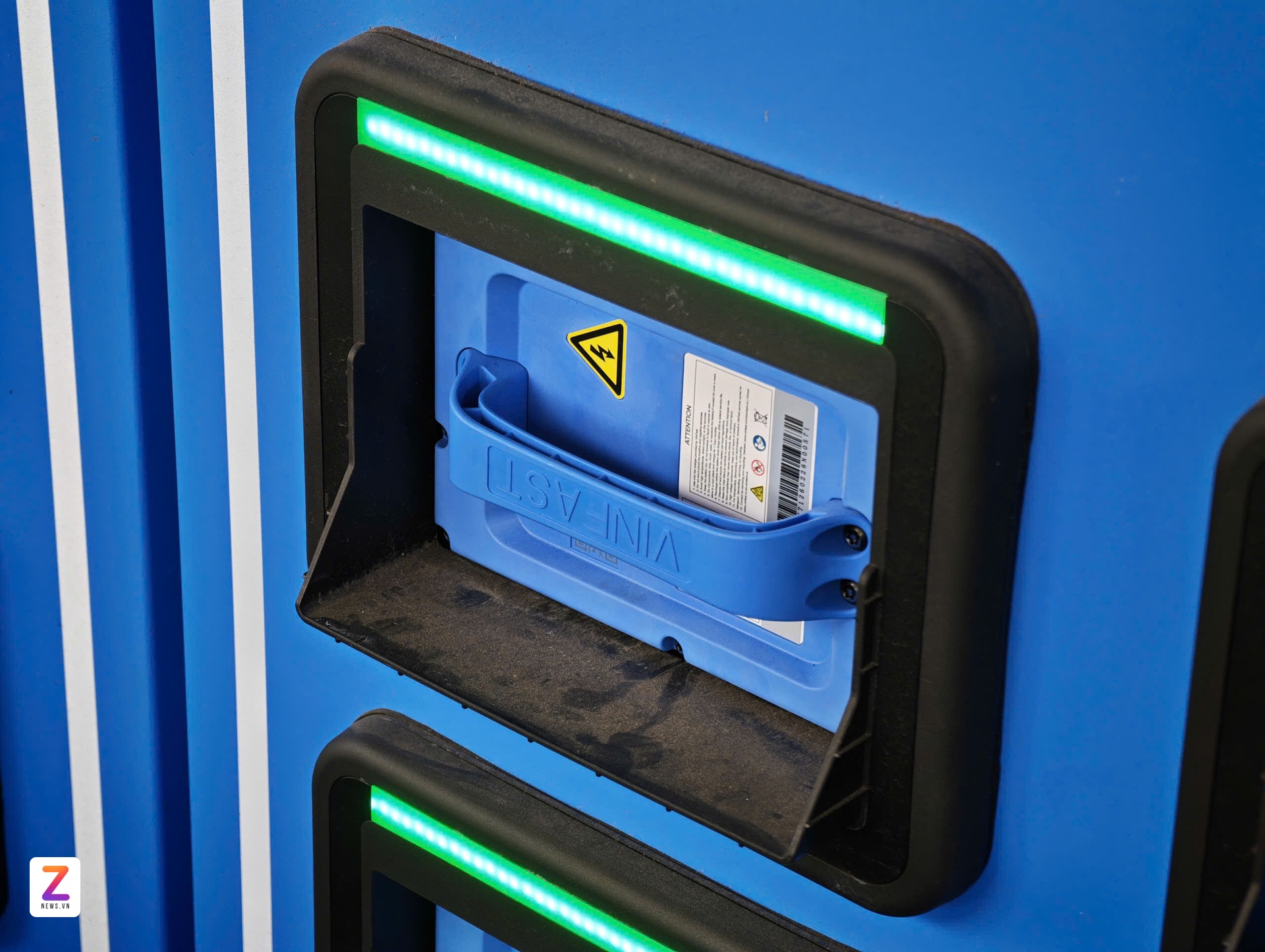 xe may dien,  VinFast anh 9