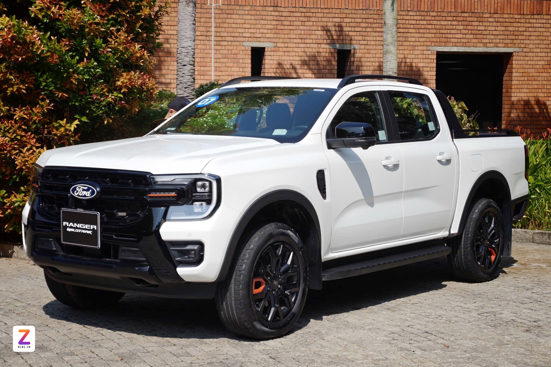 Ford,  ban tai anh 3
