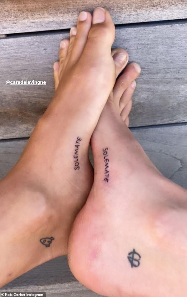 Cara Delevingne yeu dong gioi anh 2