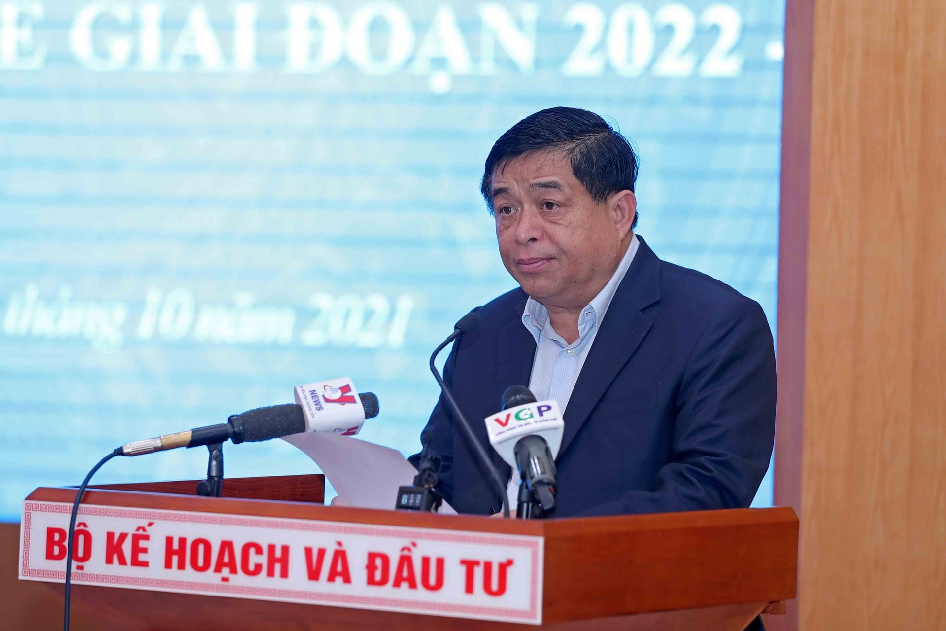 Bo truong KHDT: Nang luc y te du phong con yeu,  hay bi bat ngo anh 1