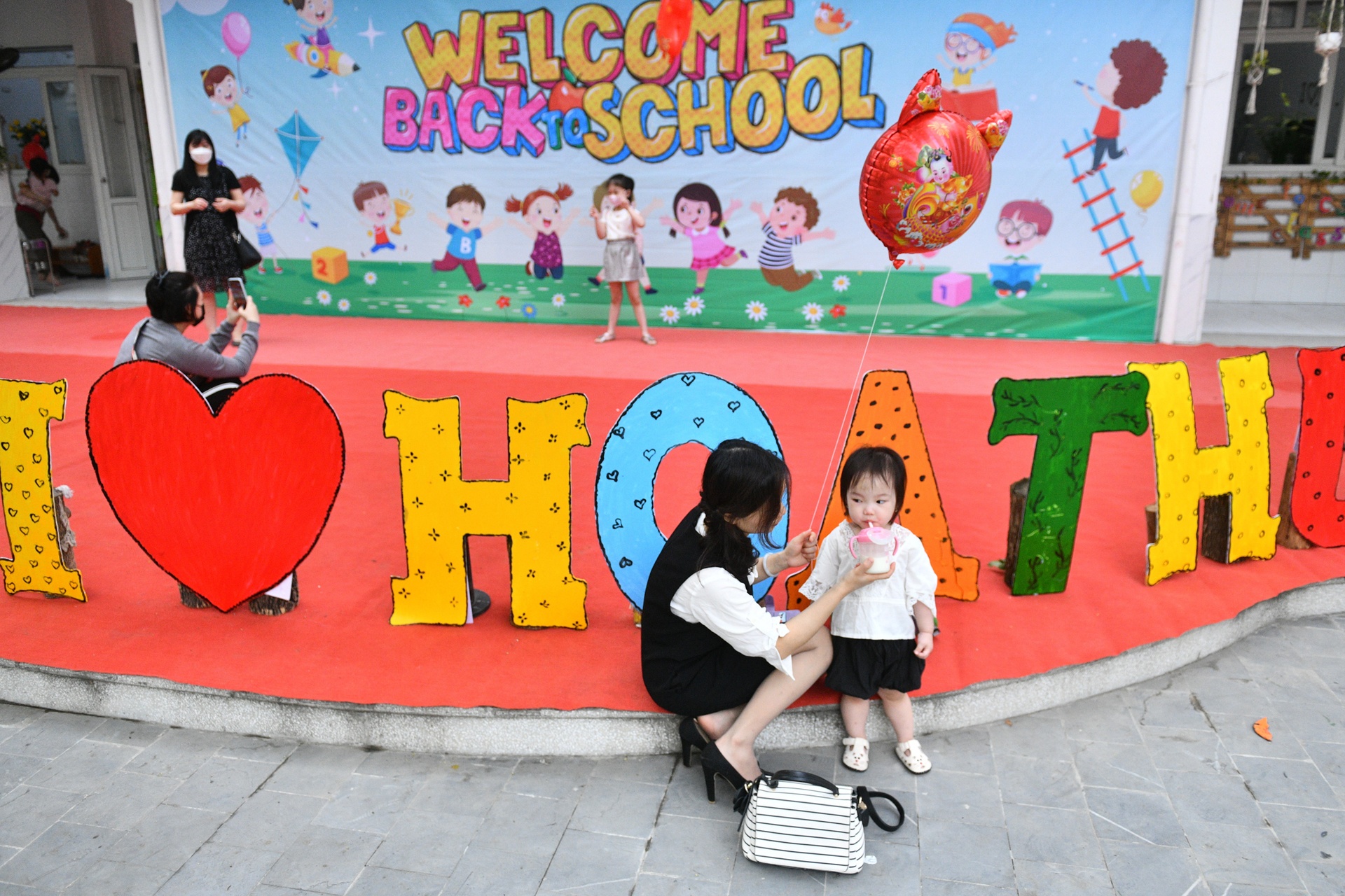 mam non Ha Noi di hoc tro lai anh 1