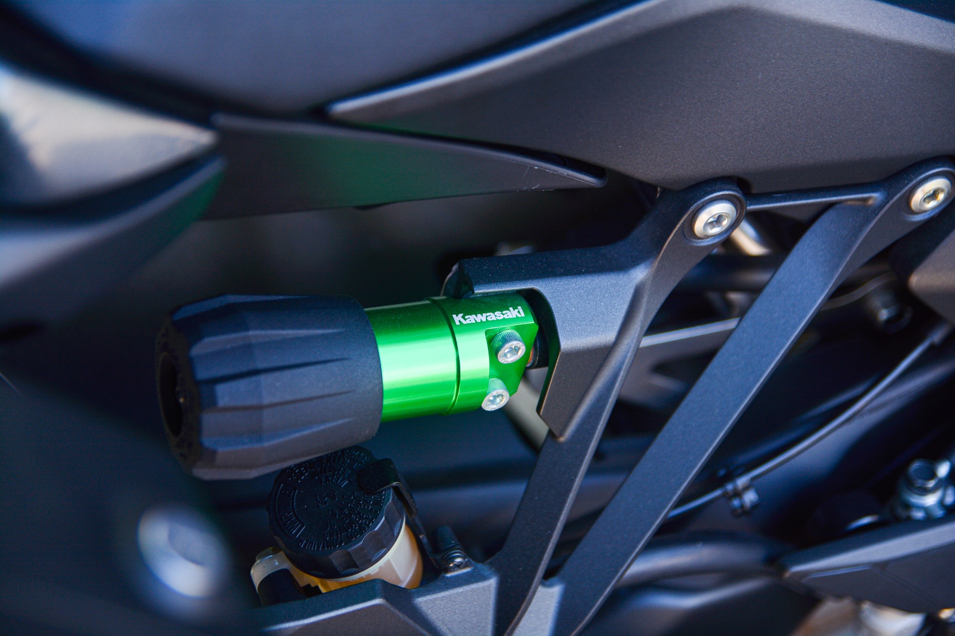 Kawasaki Z1000SX,  phien ban touring cua Z1000 gia 340 trieu anh 8