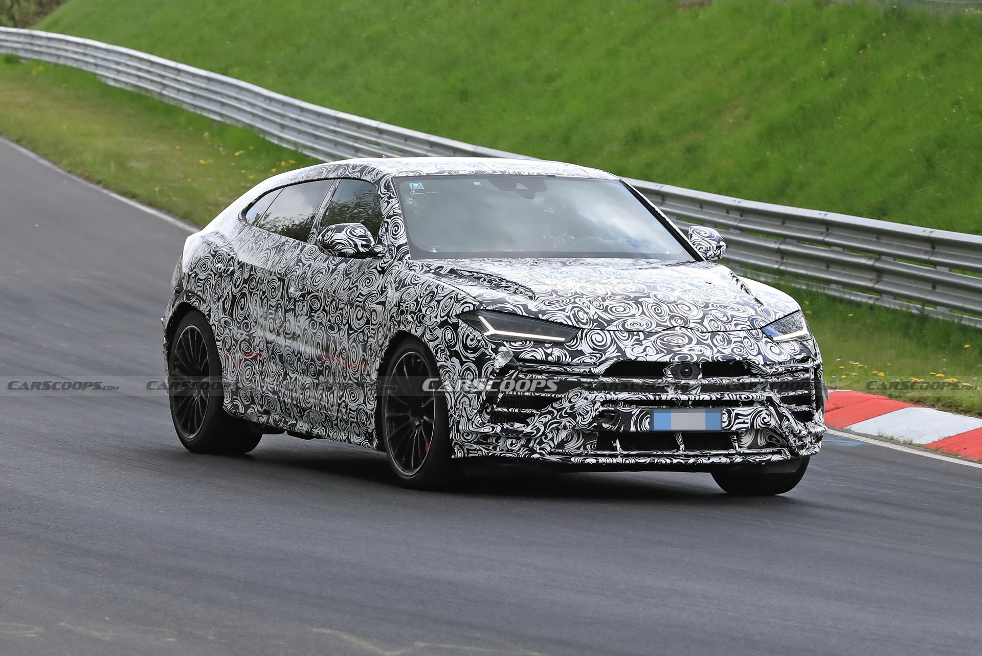 Lamborghini Urus 2022 xuat hien tai Nurburgring anh 2