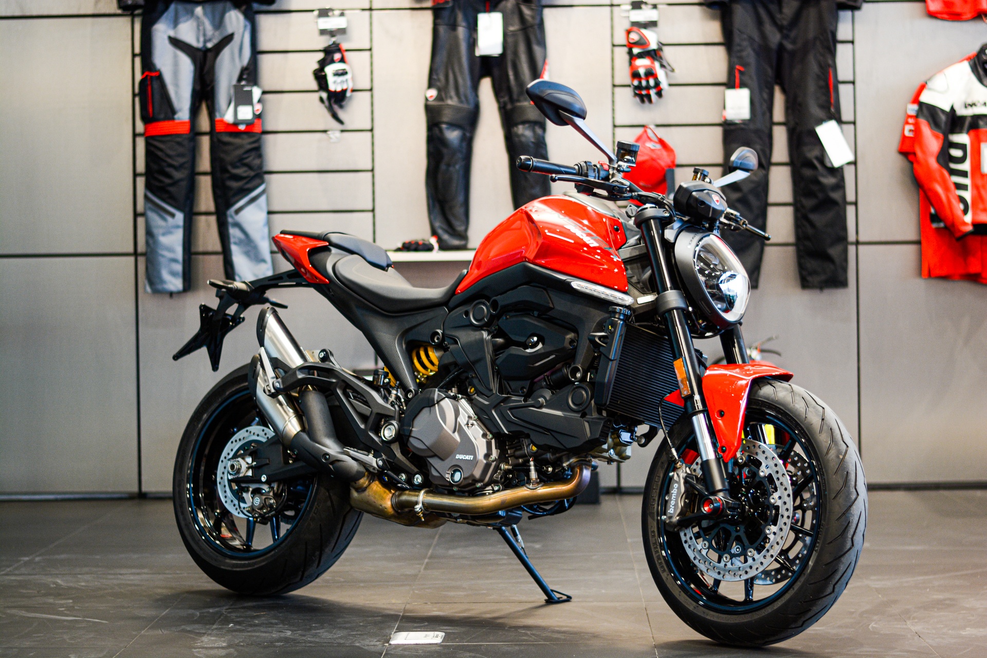 Ducati Monster the he moi ve Viet Nam anh 1